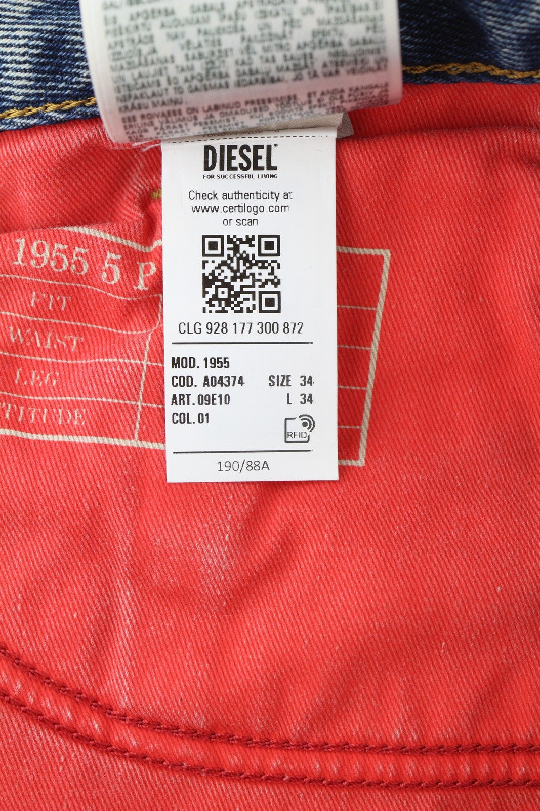 DIESEL 1955 09E10 vyriški džinsai, W34/L34, mėlyni, tiesaus kirpimo, su gobtuvu, RRP 375 USD. 