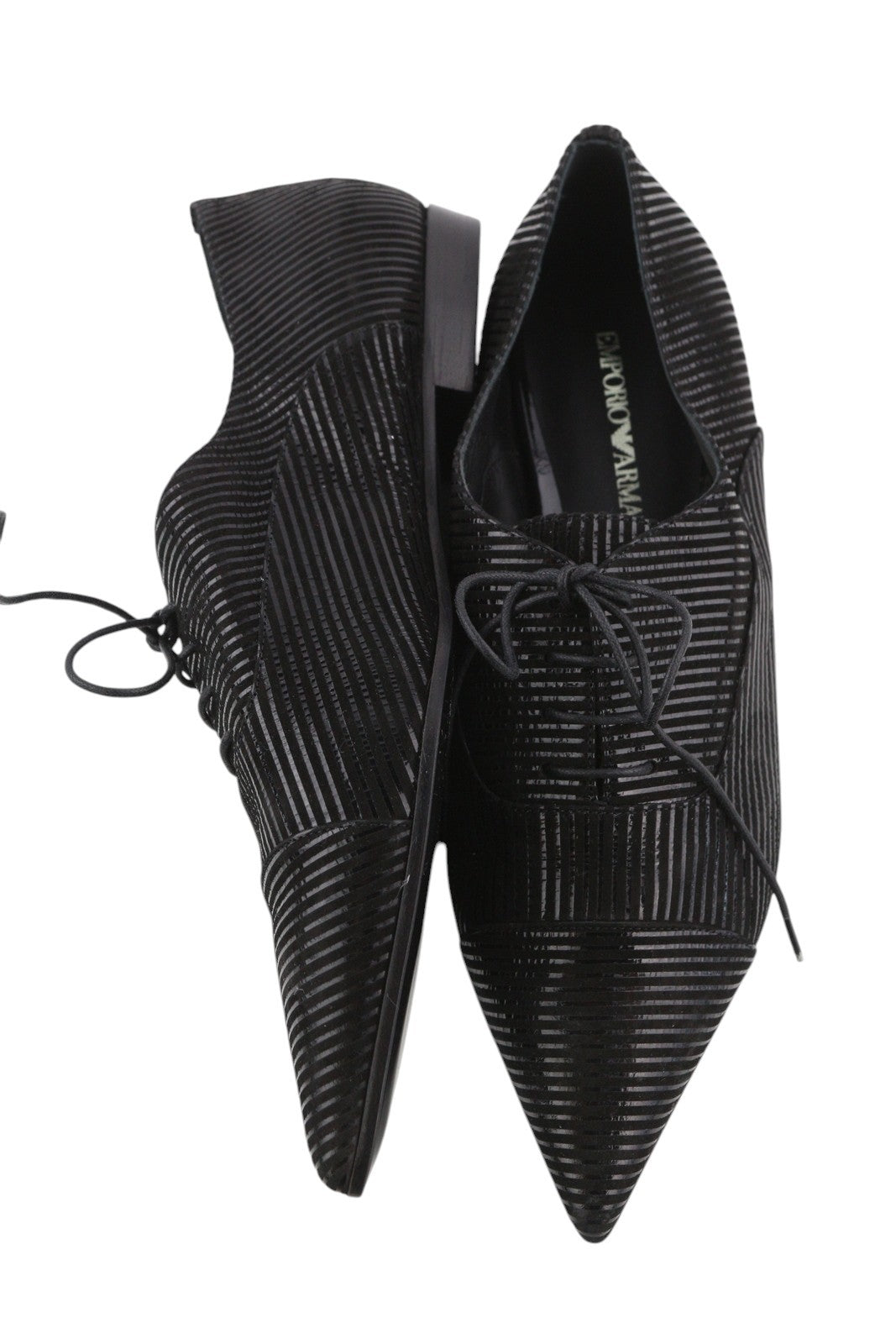 EMPORIO ARMANI moteriški bateliai, 37 dydis, juodi, blizgantys, dryžuoti, smailūs pirštai, suvarstomi. 