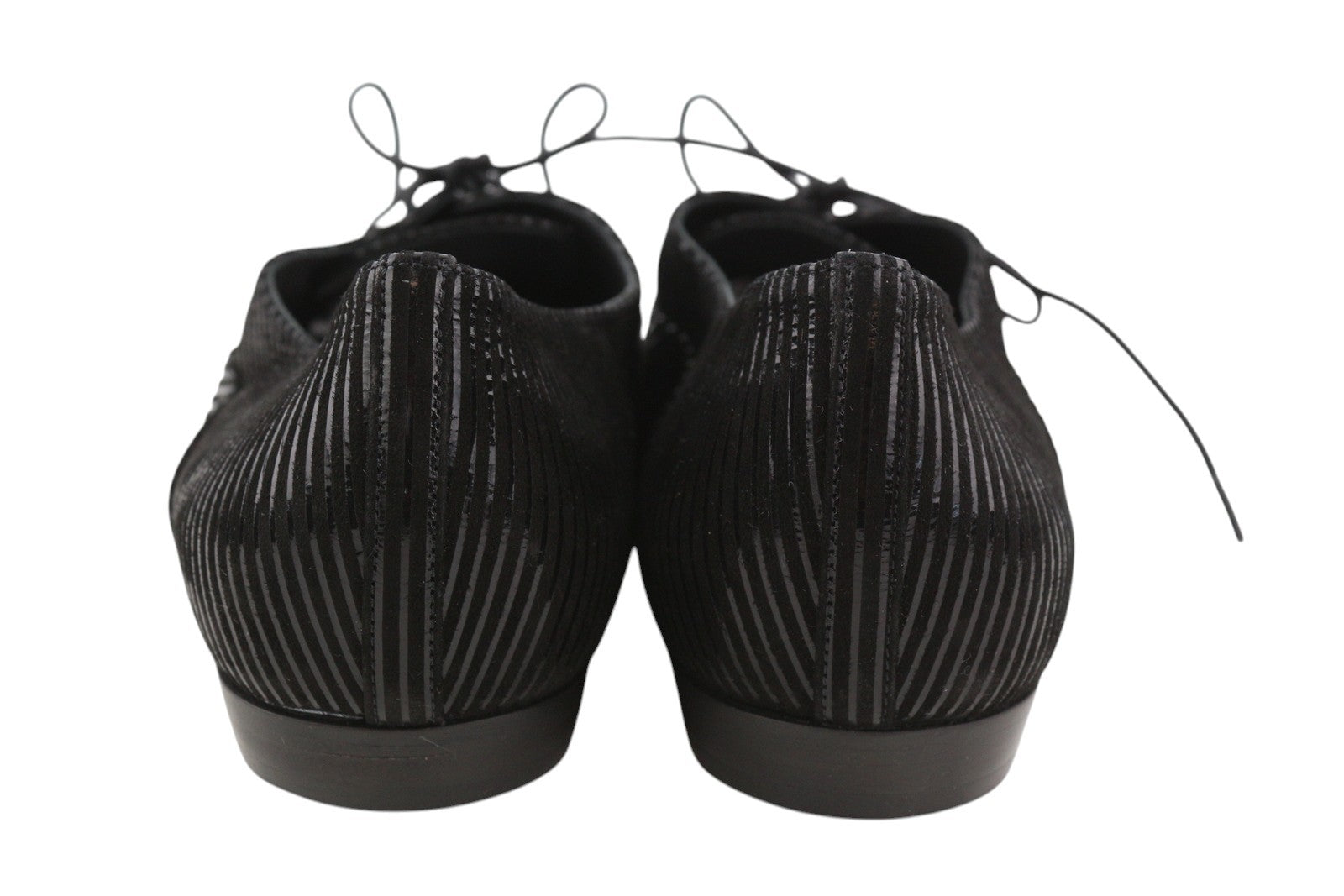 EMPORIO ARMANI moteriški bateliai, 37 dydis, juodi, blizgantys, dryžuoti, smailūs pirštai, suvarstomi. 