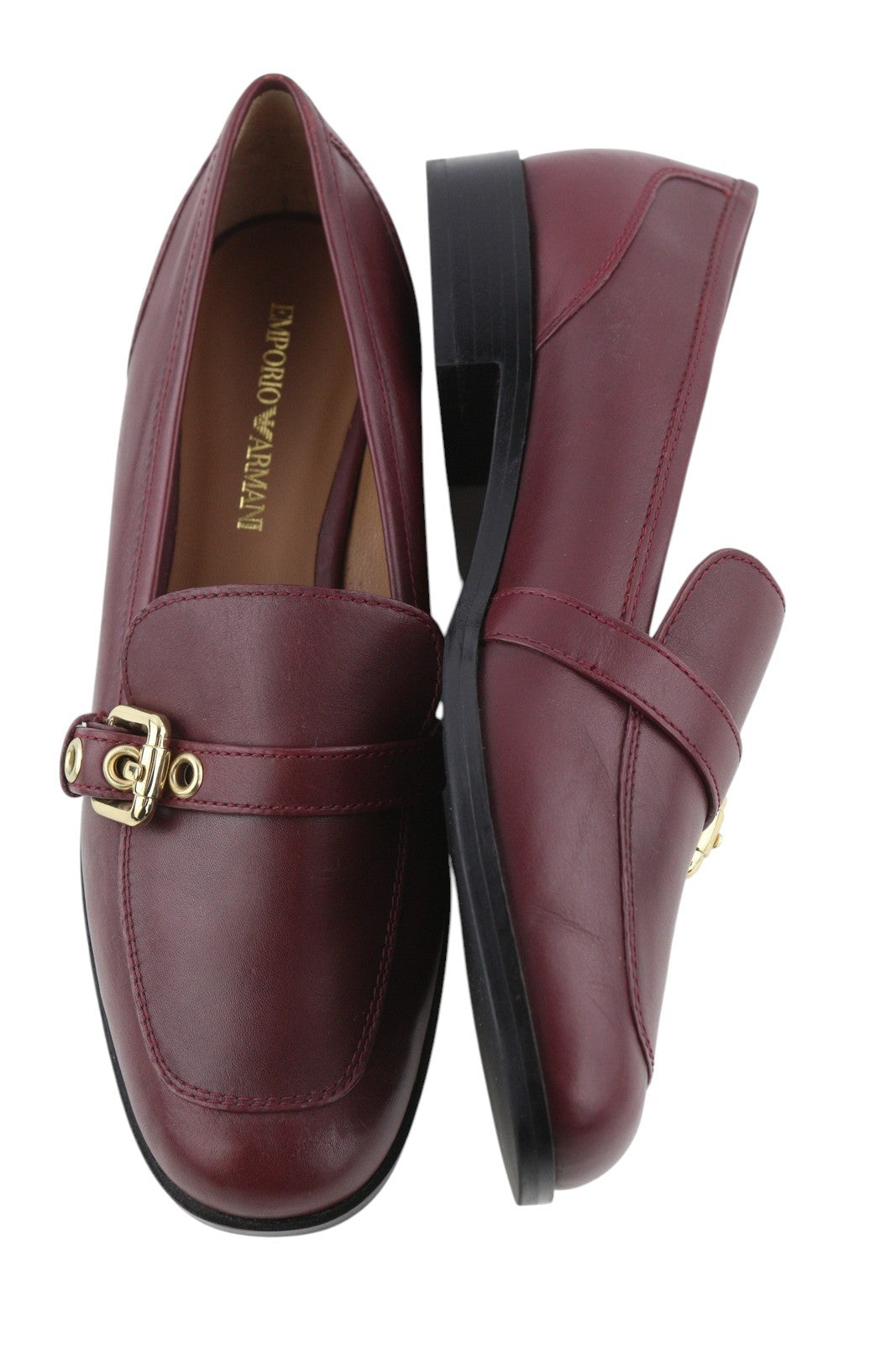 EMPORIO ARMANI moteriški bateliai su gobtuvu, 37 dydžio, bordo spalvos, odiniai, apvalios nosies, užsegami su sagtimi. 