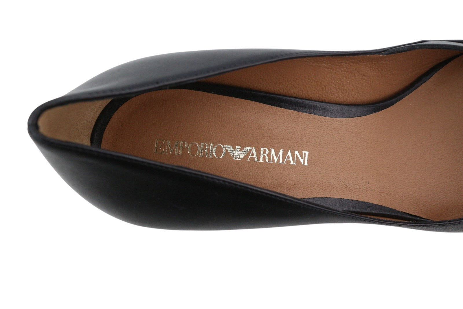 EMPORIO ARMANI moteriški aukštakulniai, 37 EU, juodos odos, smaili nosis, aukso spalvos sagtys. 