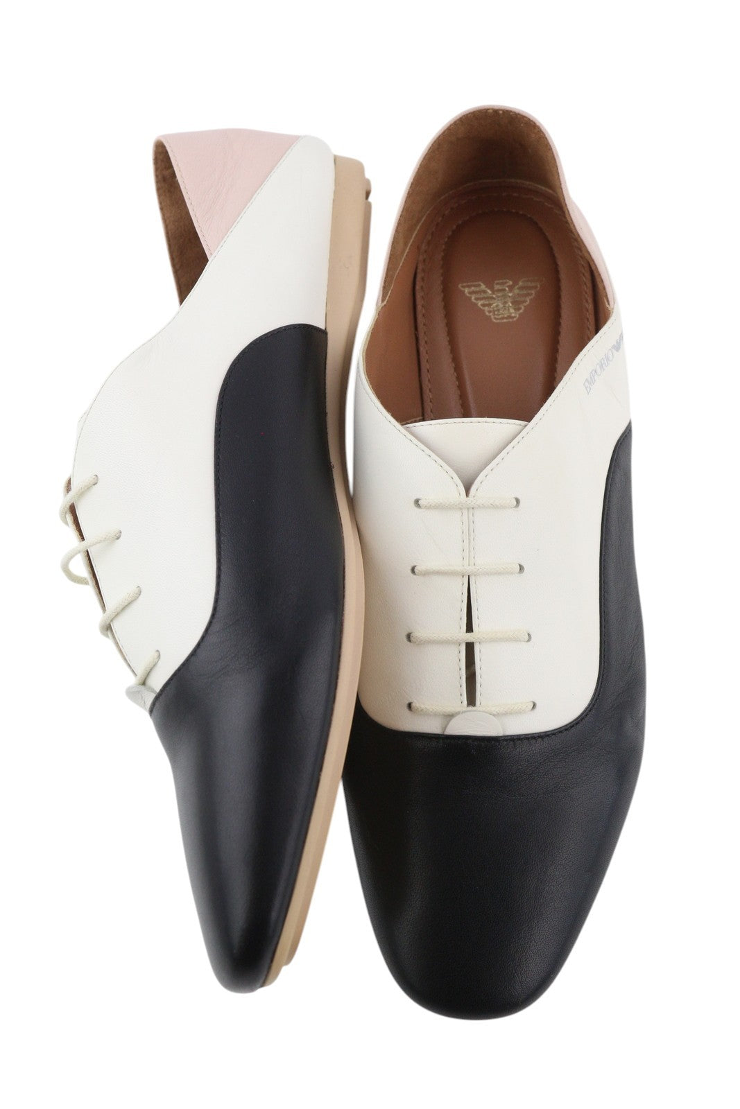 EMPORIO ARMANI moteriški bateliai, 37 dydžio, odiniai, žema pakulnė, suvarstoma, migdolų nosimi, laisvalaikio stiliaus. 