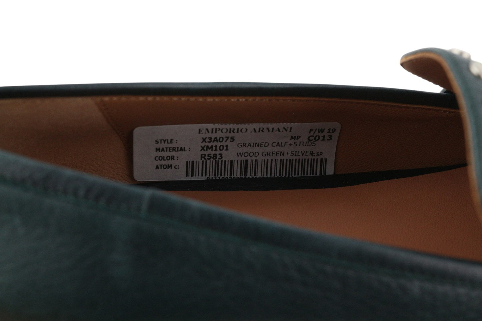 EMPORIO ARMANI X3A075 moteriški bateliai su žalia oda, sidabro atspalvio detalėmis. 