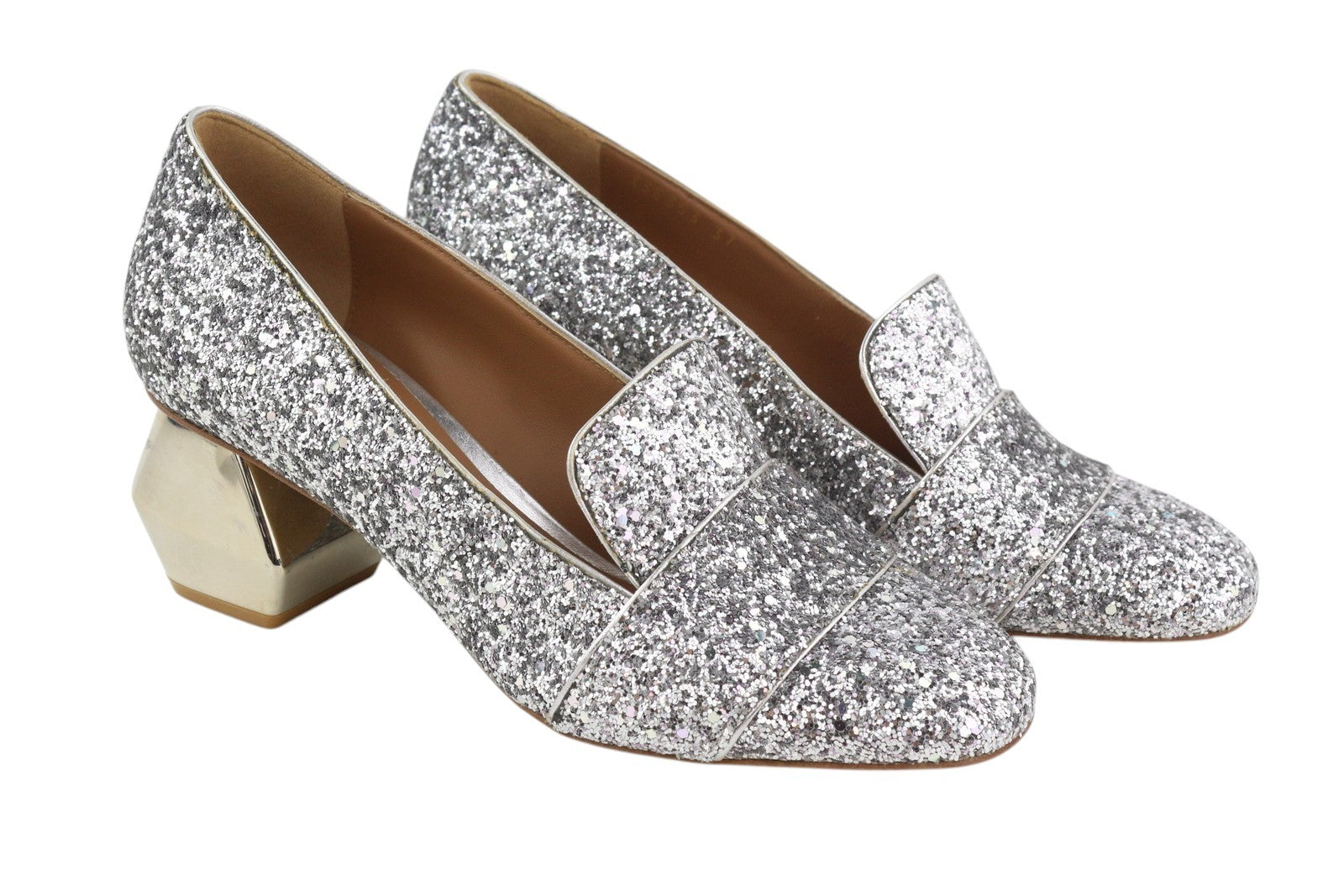 EMPORIO ARMANI X3E353 moteriški aukštakulniai, 37 dydžio, odiniai, blizgantys, sidabriniai, su iškirpte. 