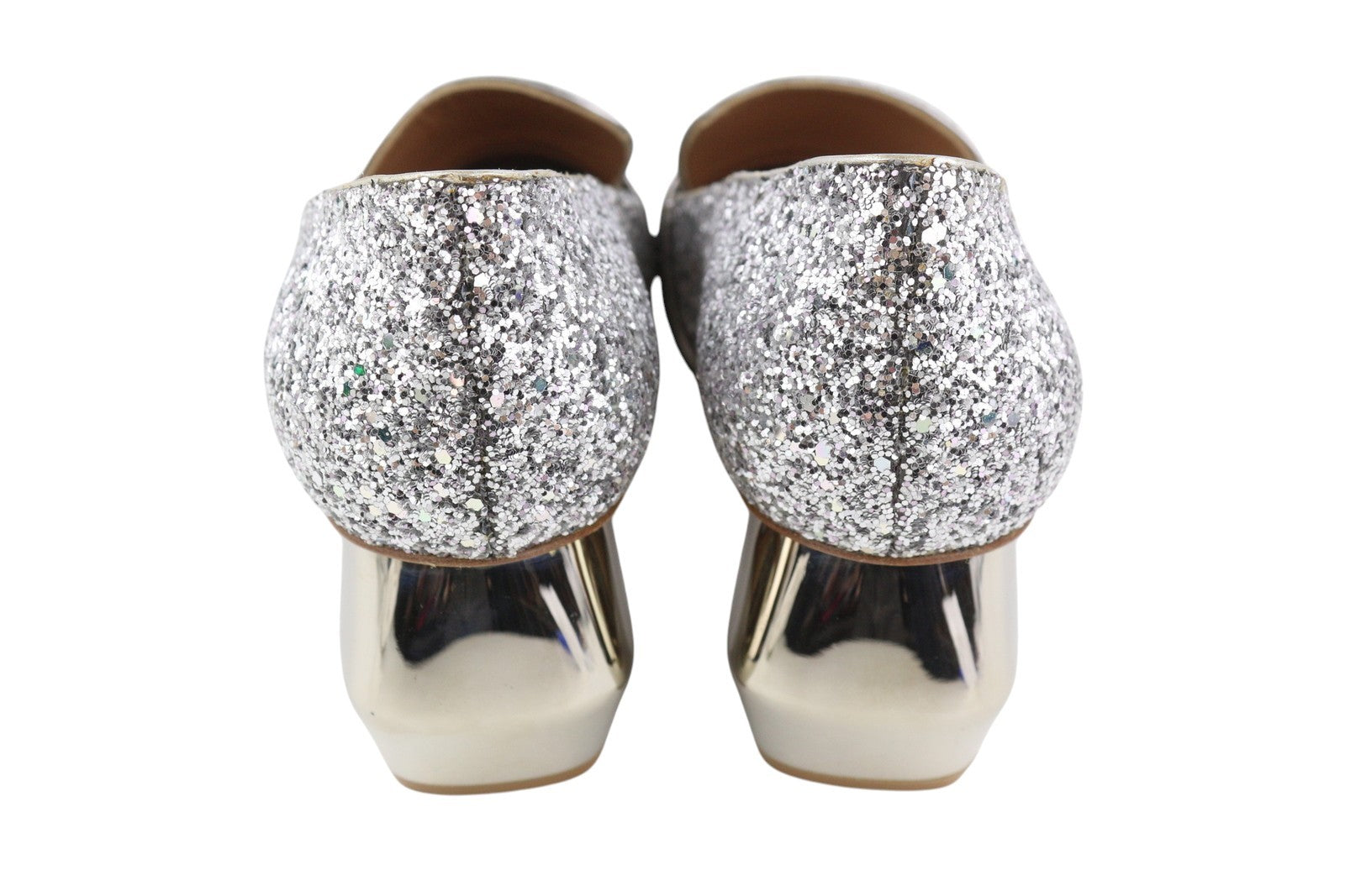 EMPORIO ARMANI X3E353 moteriški aukštakulniai, 37 dydžio, odiniai, blizgantys, sidabriniai, su iškirpte. 