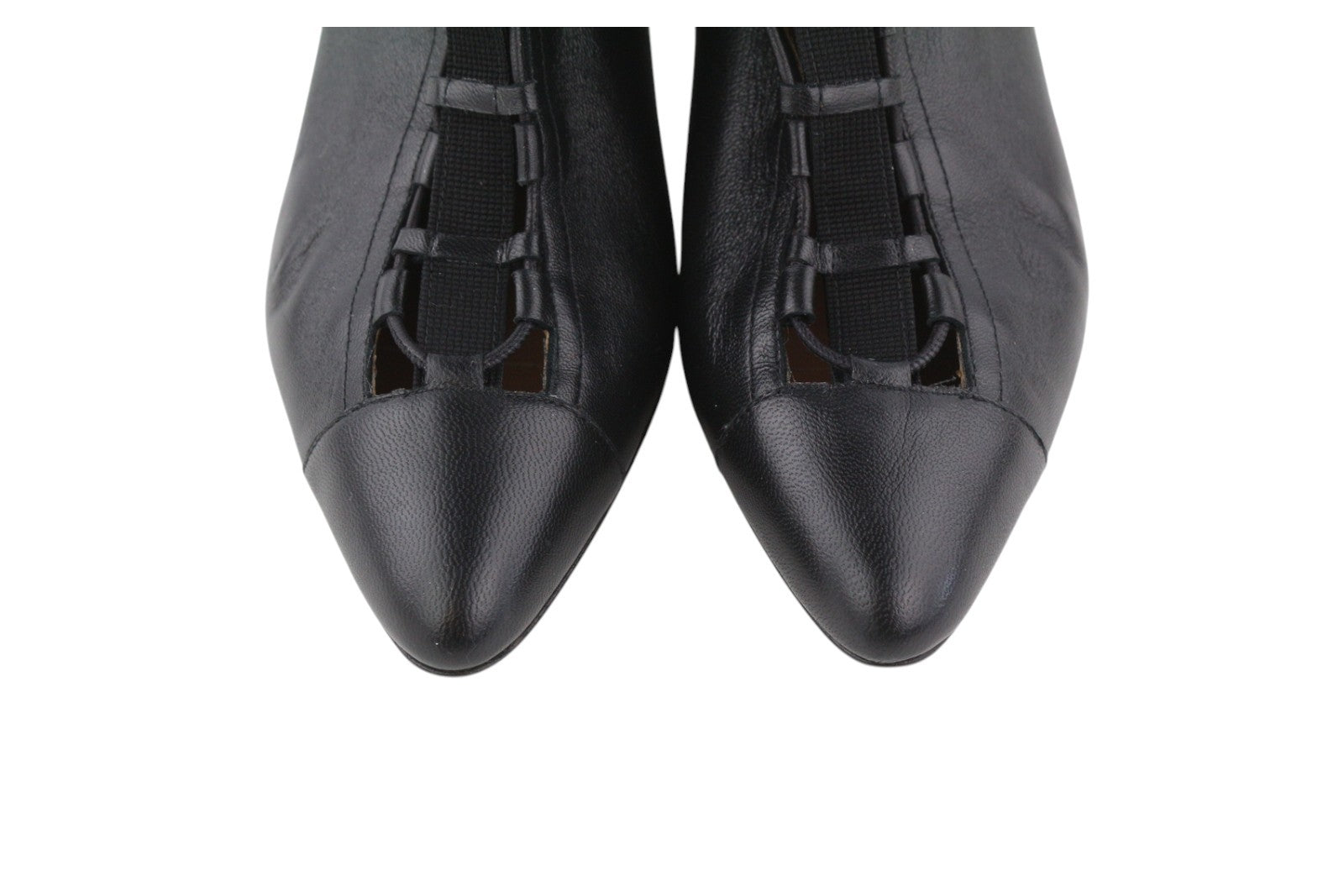 EMPORIO ARMANI moteriški aukštakulniai, 37 €, juodos odos, smaili nosis, su raišteliais ir užtrauktuku. 