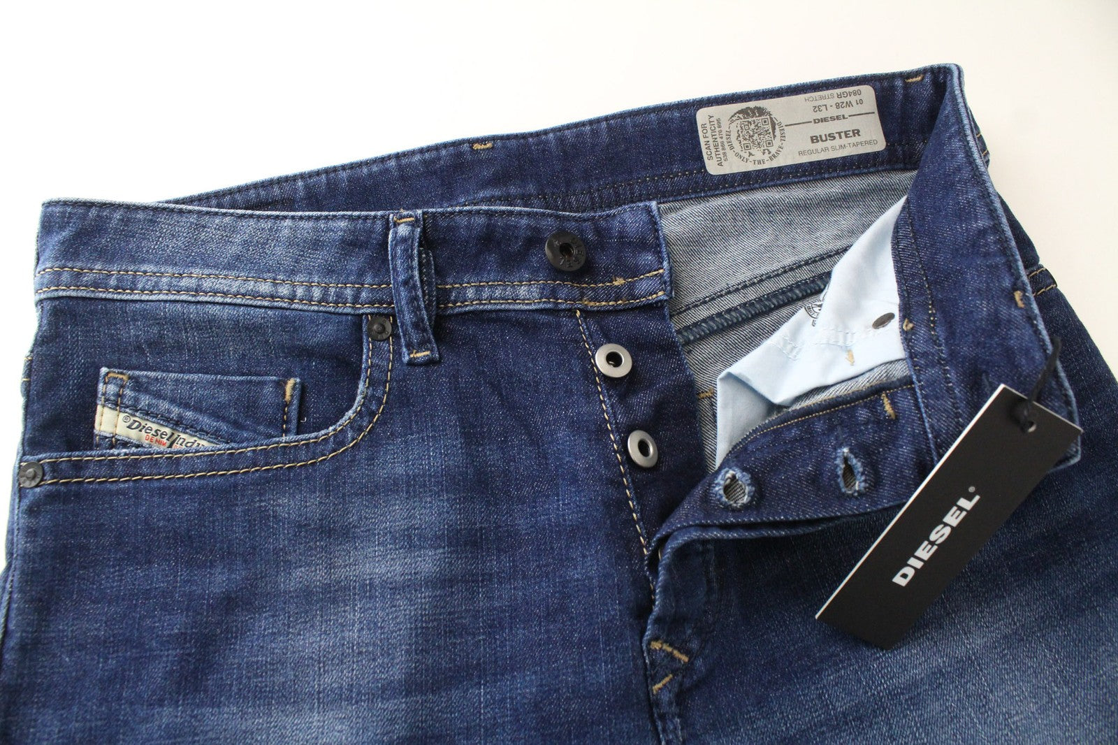 DIESEL Buster 084GR vyriški džinsai W28/L32 Slim Taper mėlyni, tamprūs, įprasto kirpimo 