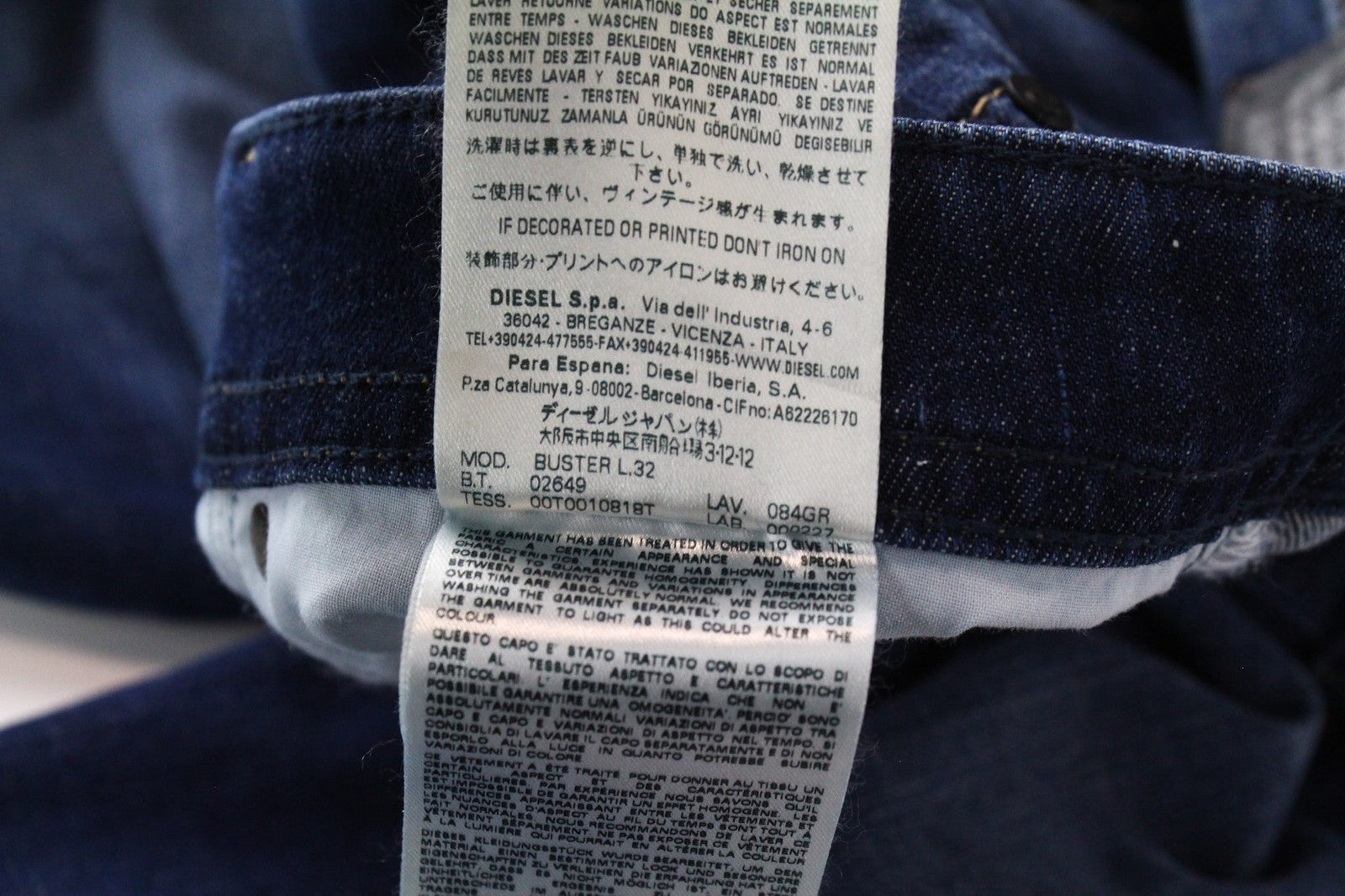 DIESEL Buster 084GR vyriški džinsai W28/L32 Slim Taper mėlyni, tamprūs, įprasto kirpimo 