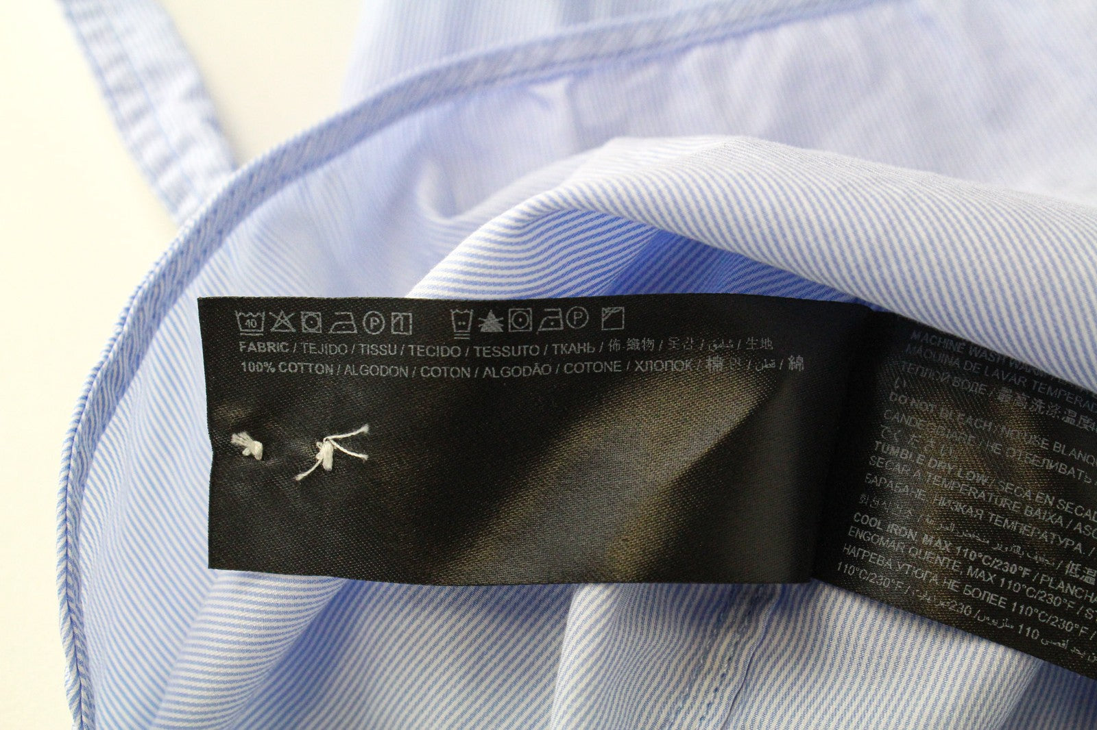 SUISTUDIO Ame moteriški marškinėliai UK10 šviesiai mėlyni, ploni klostuoti tunika su antklode, Henley stiliaus 