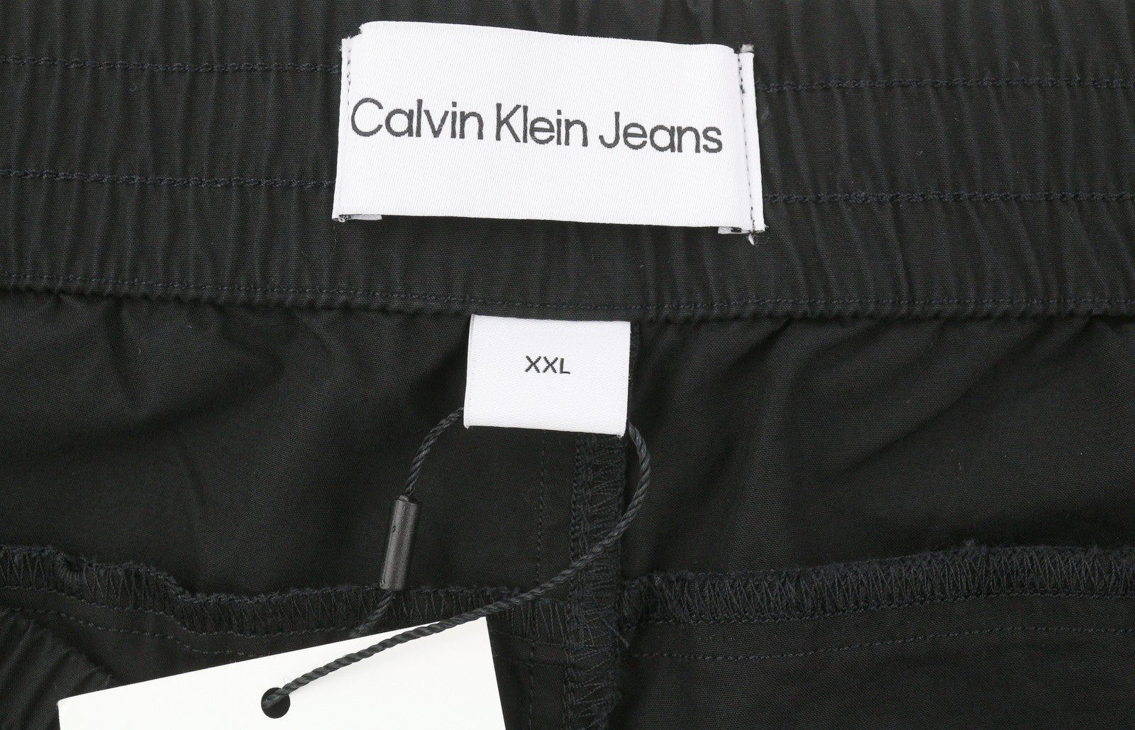 CALVIN KLEIN Utility Cotton Pop vyriškos kelnės, juodos, su elastingu juosmeniu ir logotipu.