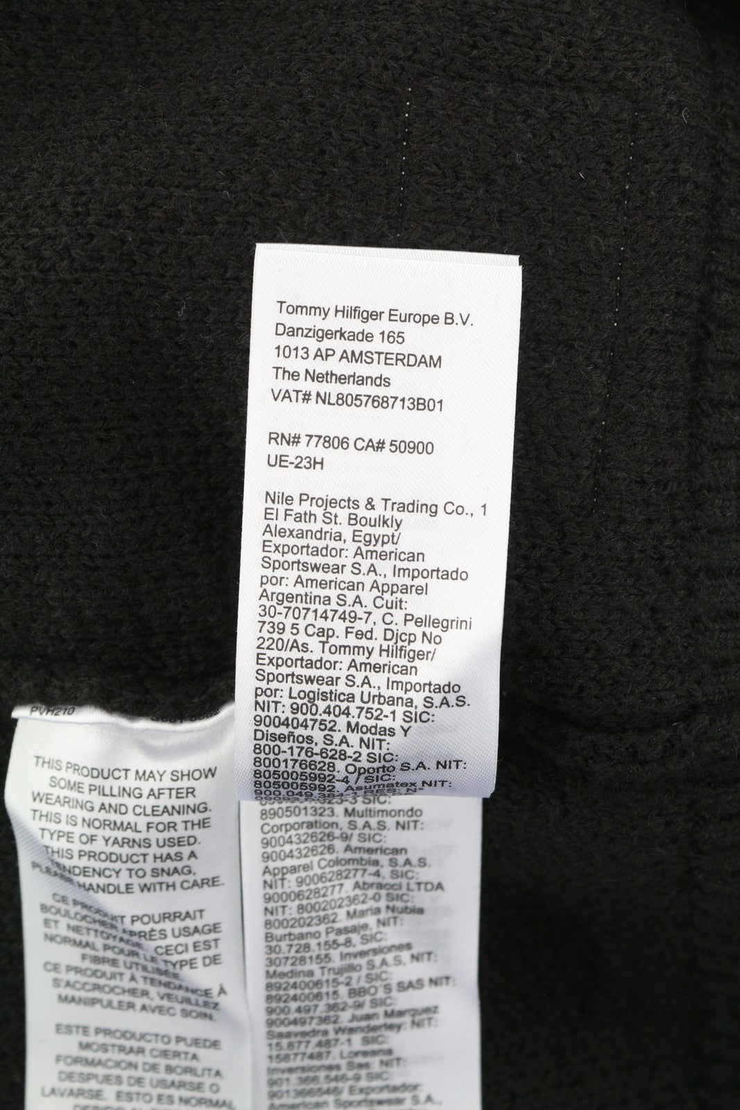 TOMMY HILFIGER Req Structured vyriškas megztinis M, juodas, vaflinis, megztinis su apvalia kaklo iškirpte 