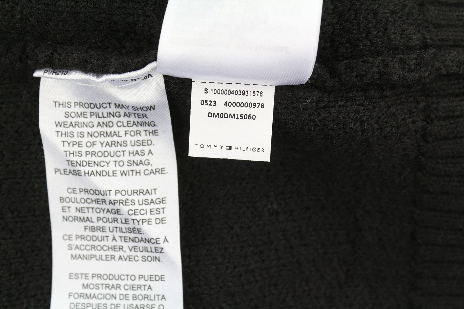 TOMMY HILFIGER Req Structured vyriškas megztinis M, juodas, vaflinis, megztinis su apvalia kaklo iškirpte 