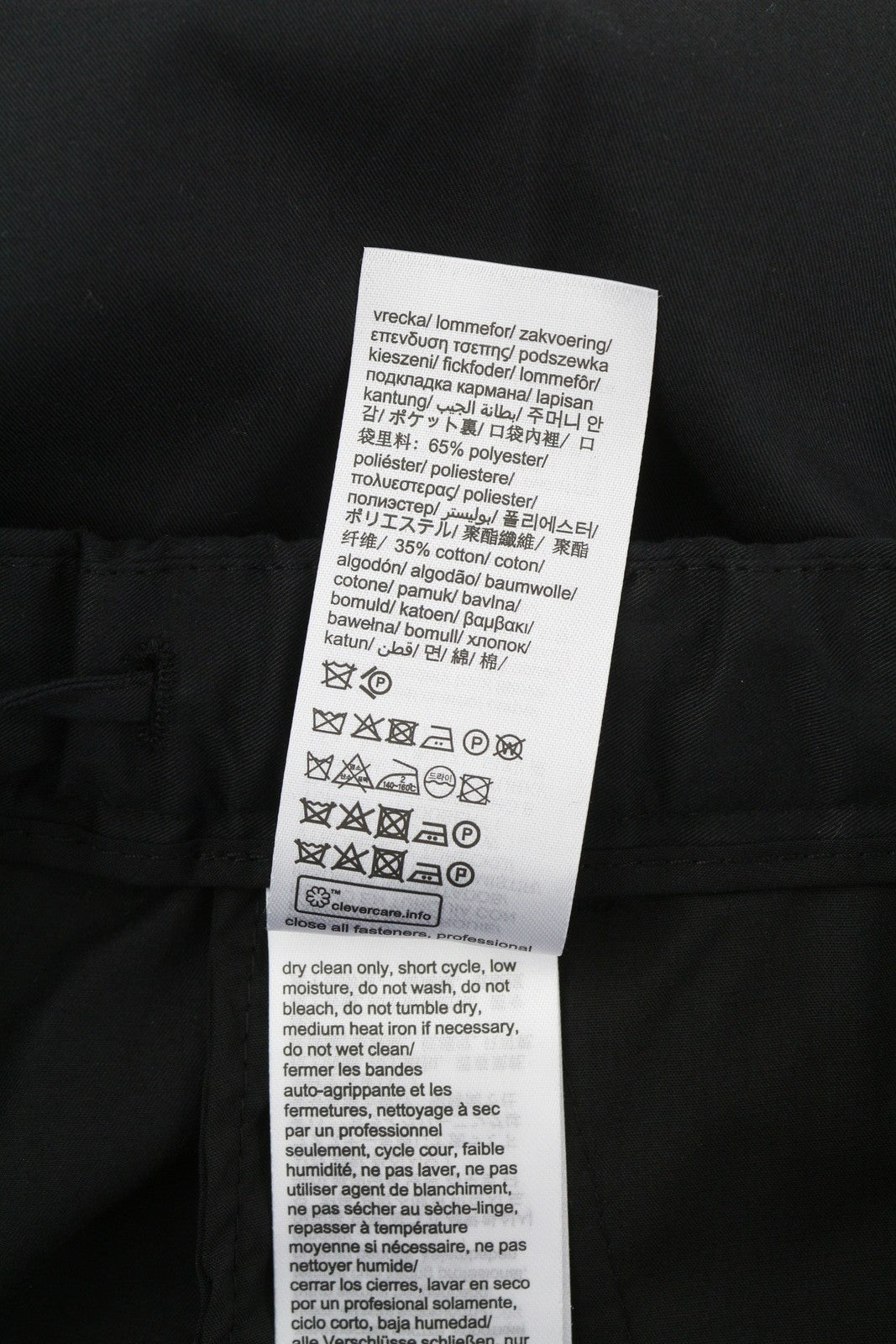 CALVIN KLEIN medvilninės „Seacell“ modernios vyriškos kelnės M, juodos, klostuotos chino kelnės, rekomenduojama kaina – 139 € 