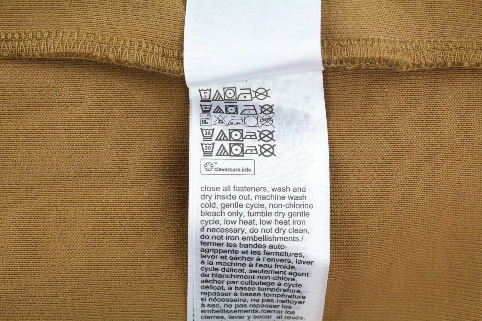 TOMMY HILFIGER Archive Fit vyriškas džemperis su ruda vilna, užtrauktuku, aukšta apykakle. 