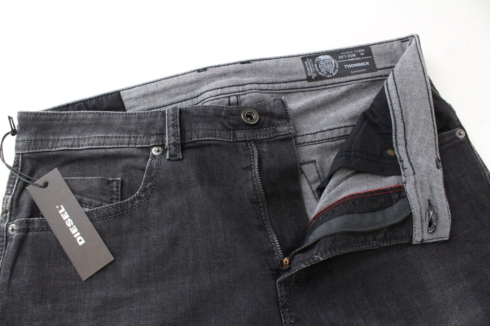 DIESEL Thommer 0687J vyriški džinsai W32/L30 Slim Skinny tamsiai pilki tamprūs medvilniniai džinsai 