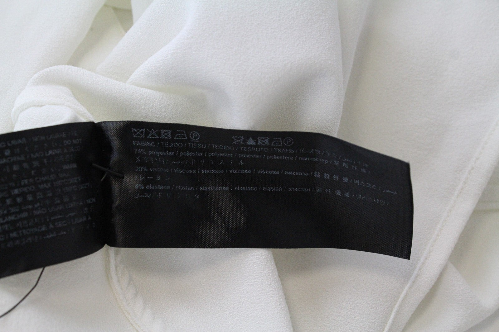 SUISTUDIO moteriški marškinėliai EU44 ilgomis rankovėmis, balti, tamprūs, klasikiniai, su smailia apykakle 