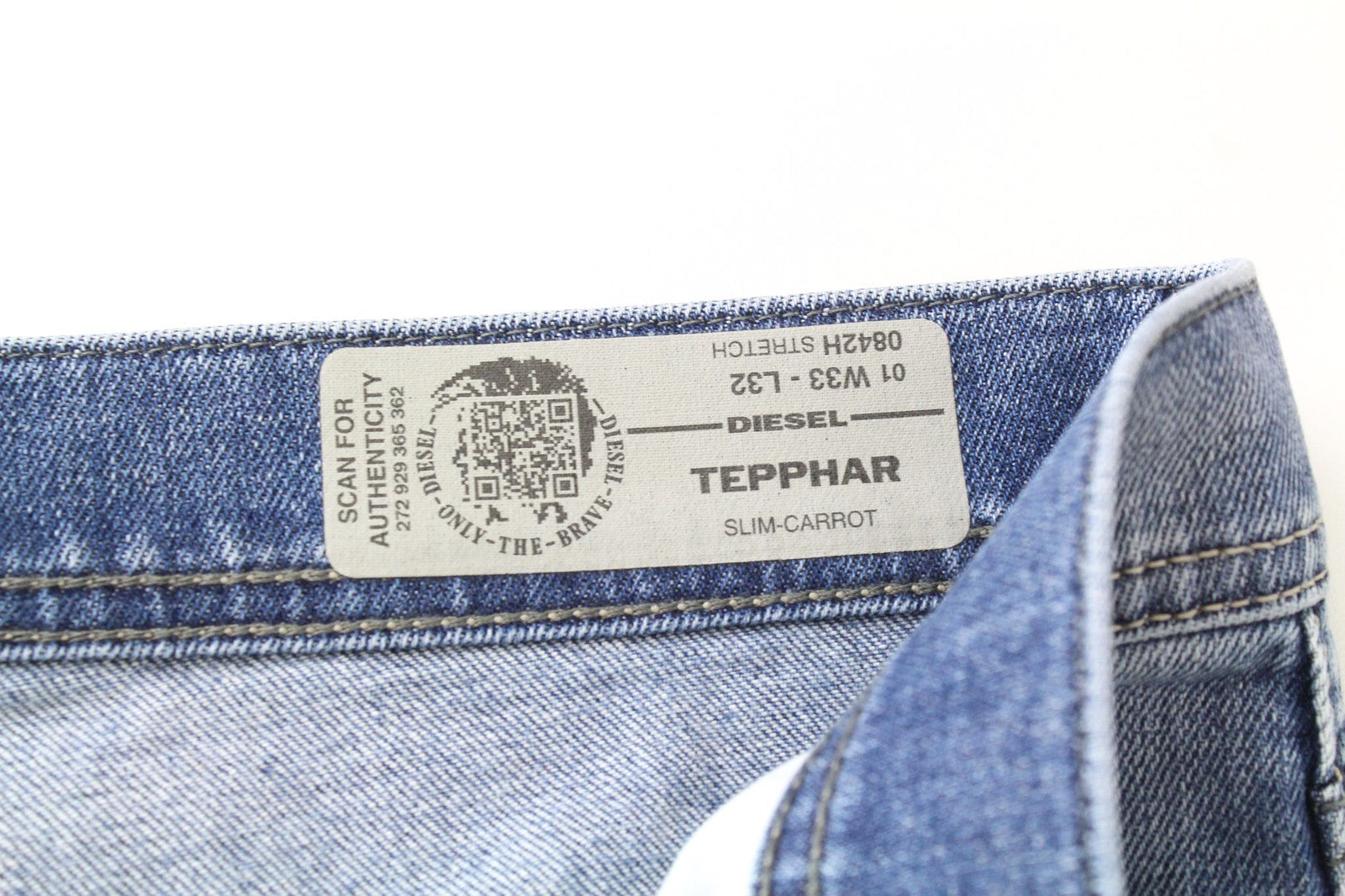 DIESEL Tepphar 0842H vyriški džinsai W33/L32 Slim Carrot Fit, mėlyni, skalbtos medvilnės 