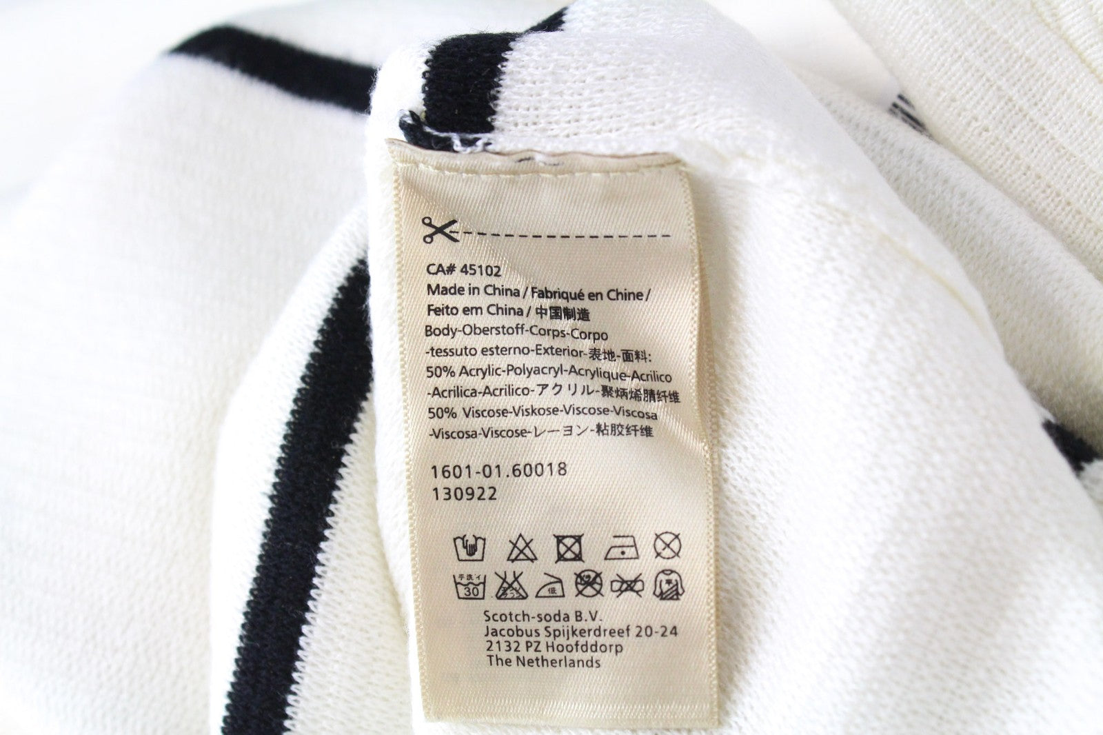 SCOTCH &amp; SODA Ams Couture vyriškas megztinis L dydžio balkšvas, aptemptas, dryžuotas megztinis 