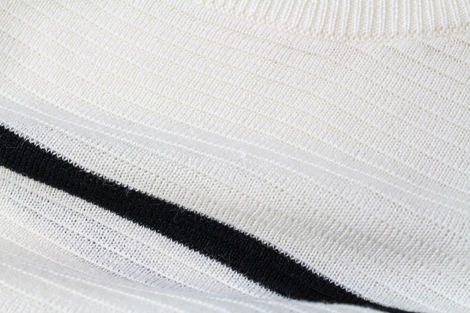 SCOTCH &amp; SODA Ams Couture vyriškas megztinis L dydžio balkšvas, aptemptas, dryžuotas megztinis 