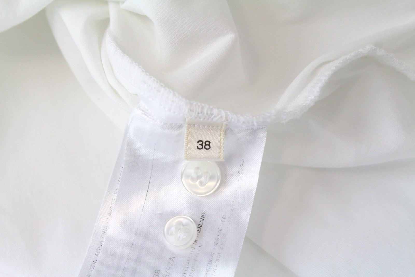 SUISTUDIO Bob moteriški marškinėliai, UK12, balti, tamprūs medvilniniai marškinėliai su atvirais pečiais, asimetrija 