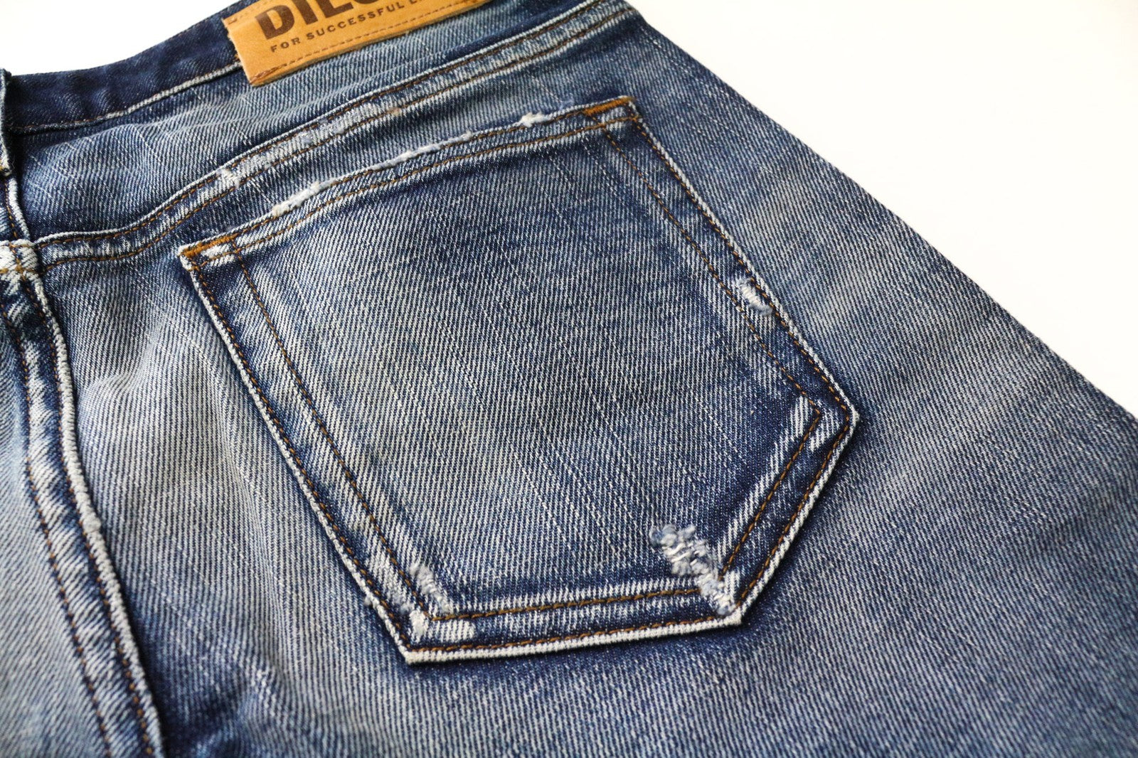 DIESEL D-Rifty 0092I Women's Jeans W23/L30 Slim Distressed Low Rise Blue Girls