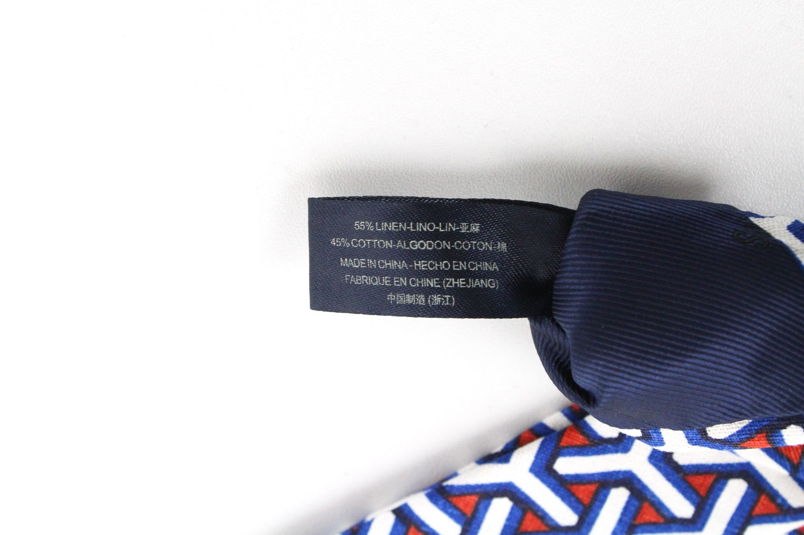 SUITSUPPLY vyriškas kaklaraištis 148x8 cm, mėlynai baltas, raštuotas, lininis, medvilninis, smailiais galais, elegantiškas 