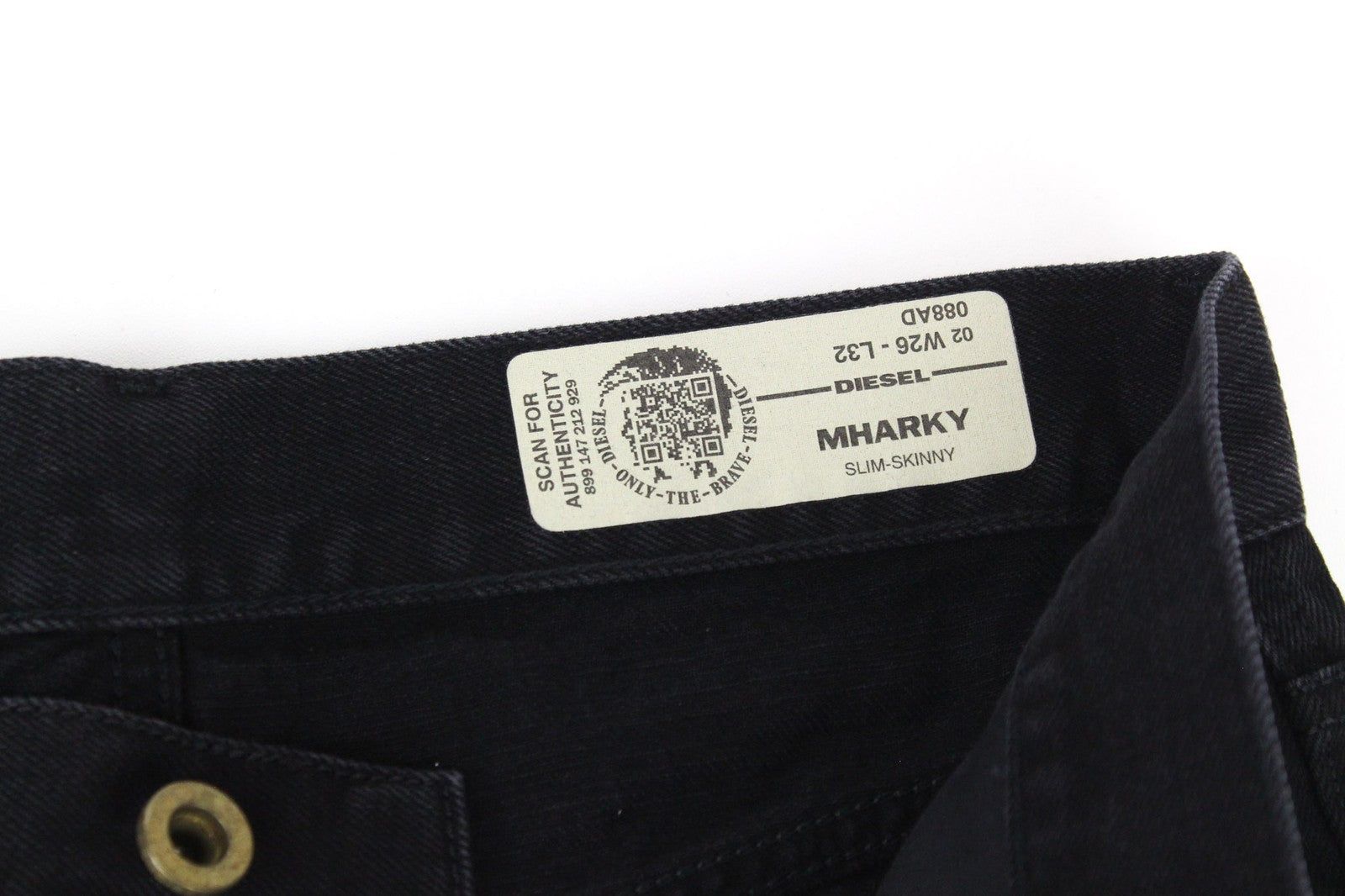 DIESEL Mharky 088AD vyriški džinsai W26/L32 juodi, ploni, aptempti berniukiški, netempiamo kirpimo 