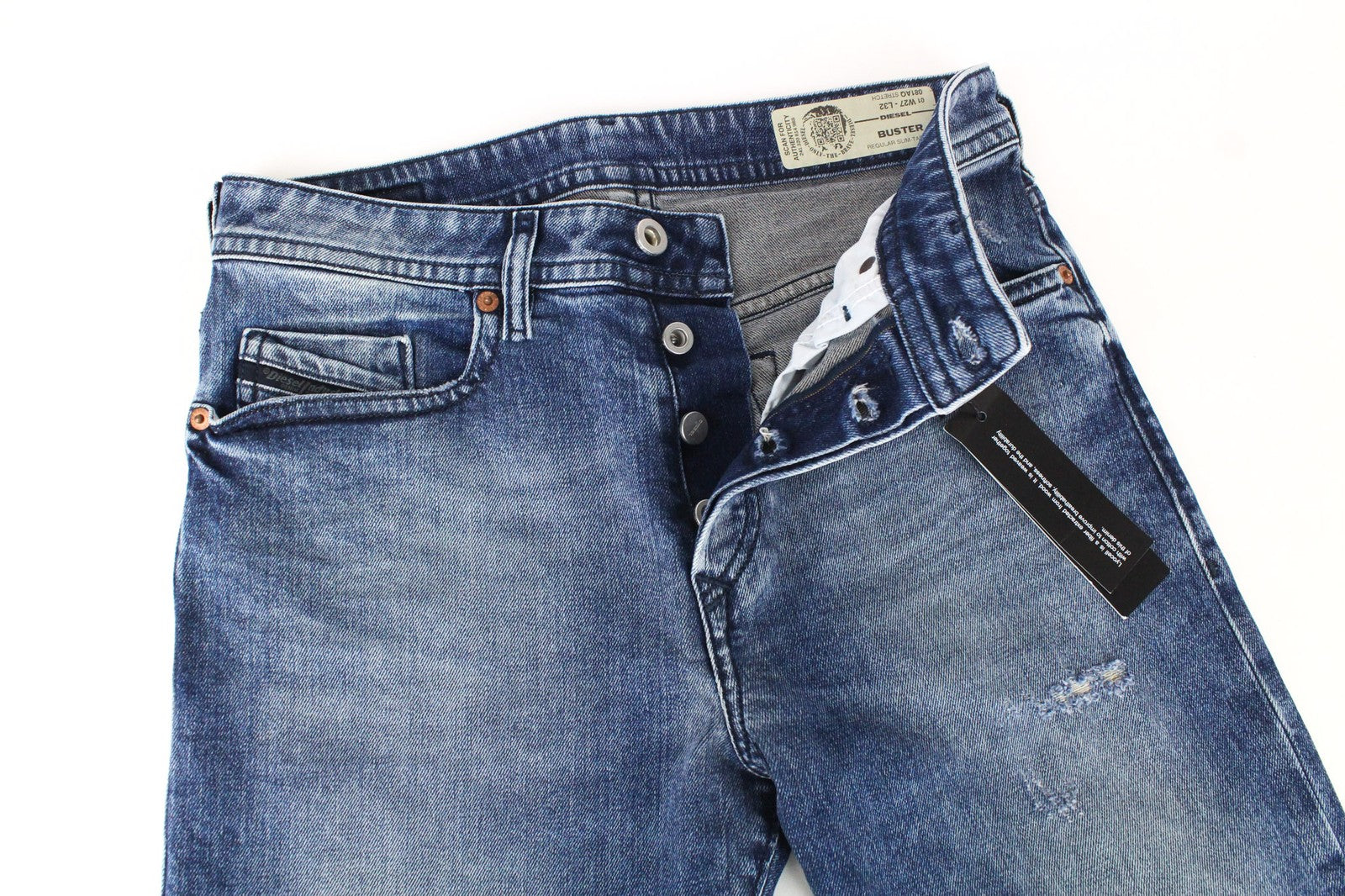 DIESEL Buster 081AQ vyriški džinsai W27/L32 mėlyni, ploni berniukiški, siaurėjantys, tamprūs, išsausėję. 