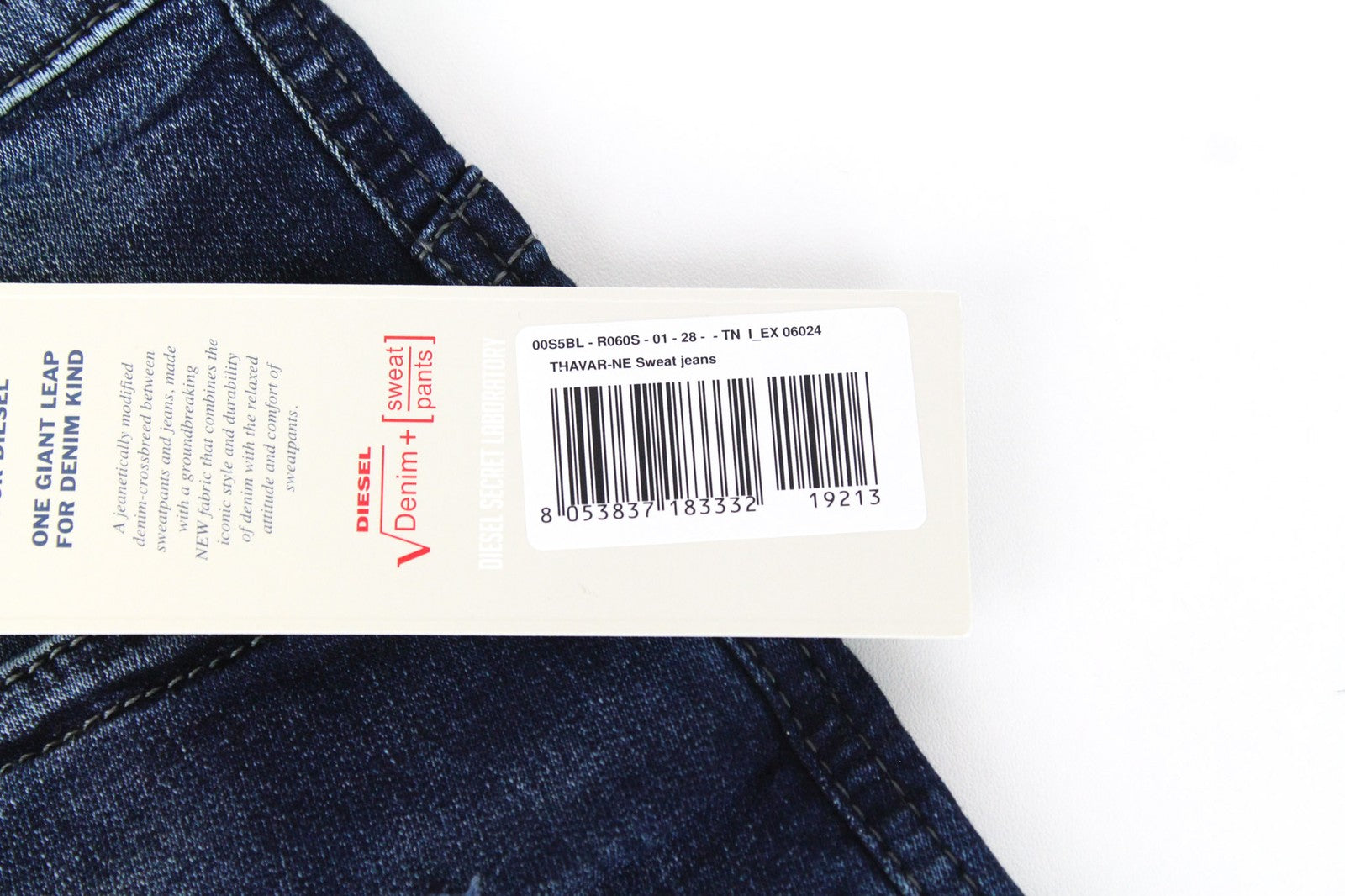 DIESEL Thavar-NE R060S vyriški džinsai W28 mėlyni, apdriskę, ploni, morkų spalvos, sportiniai. 