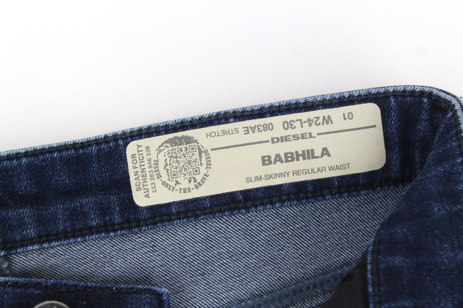 DIESEL Babhila 083AE Women's W24/L30 Blue Skinny Slim Stretch Girls Button Jeans