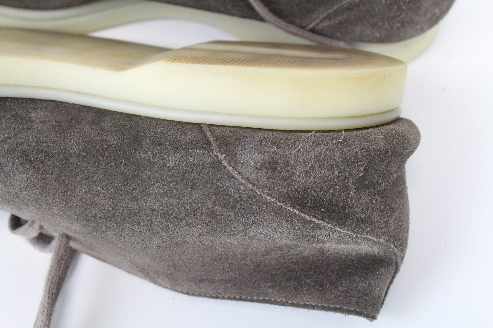 SUITSUPPLY vyriški rudi odiniai zomšiniai chukka bateliai su dvigubu pamušalu, EU39 dydis 