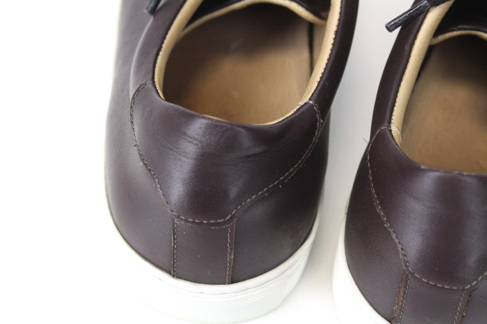 SUITSUPPLY vyriški tamsiai rudi odiniai sportbačiai su žemais kulnais, EU43, su raišteliais 