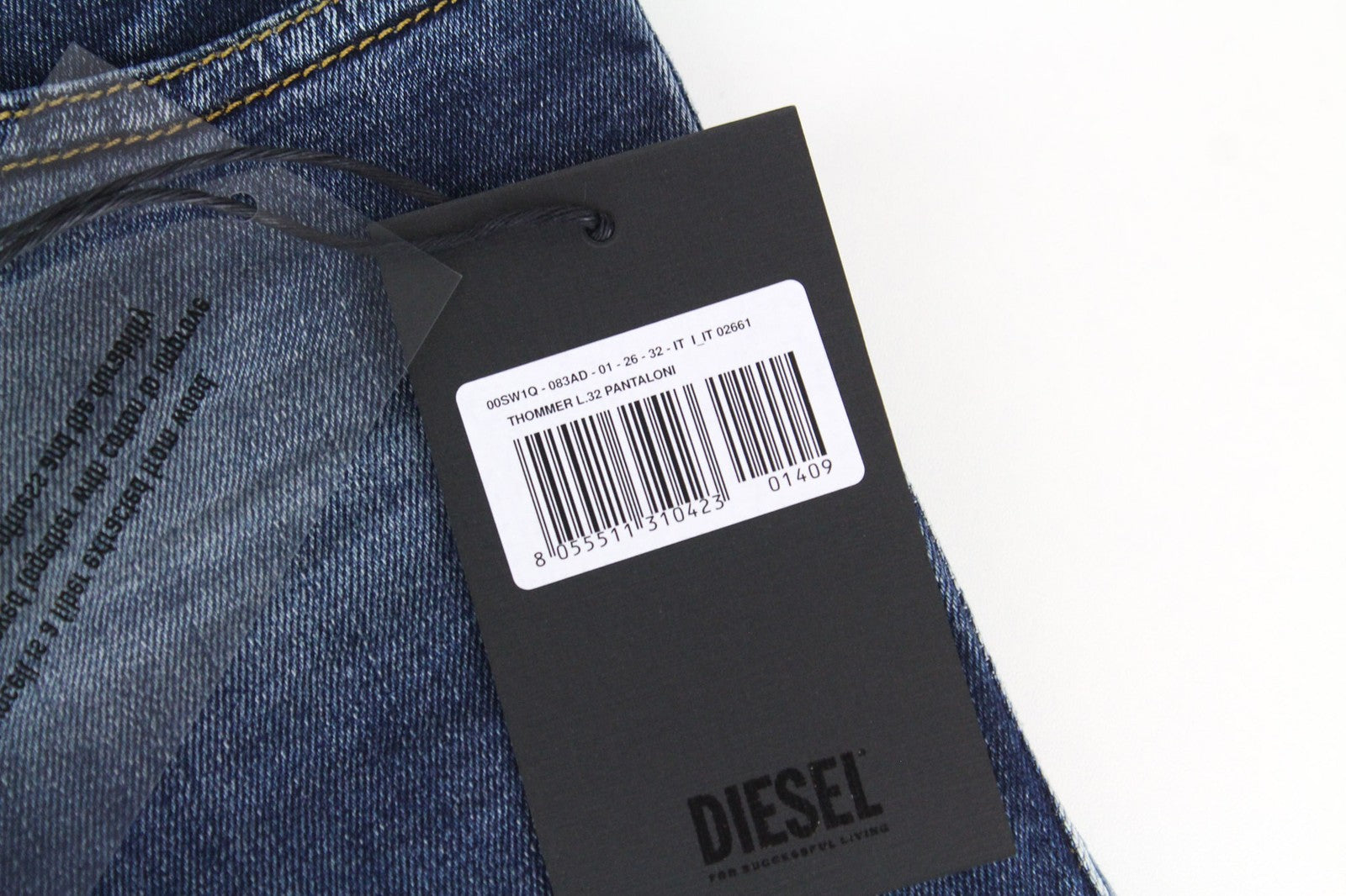 DIESEL Thommer 083AD vyriški W26/L32 tamsiai mėlyni ploni aptempti berniukiški džinsai su užtrauktuku 