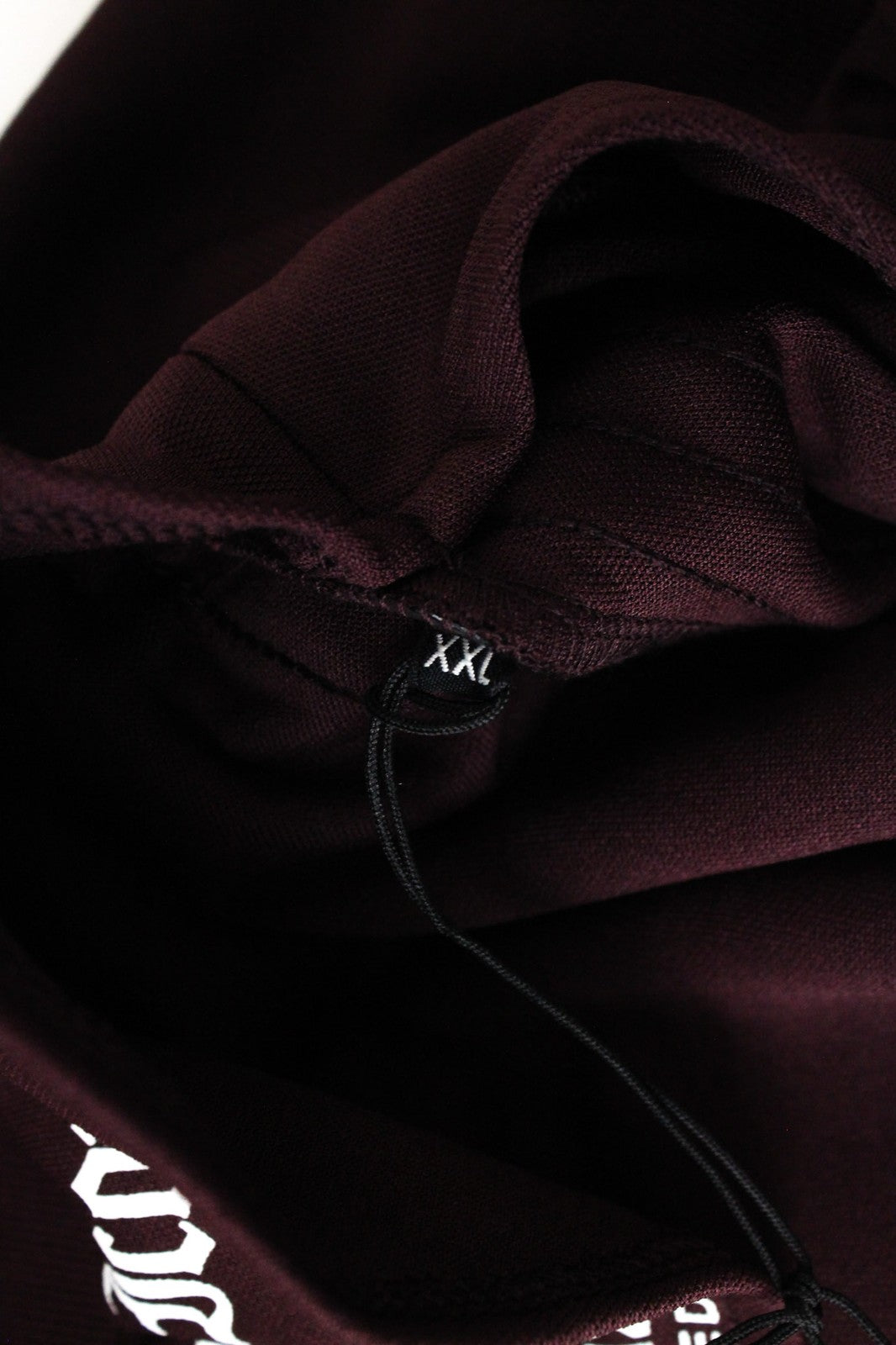 REPLAY vyriškas džemperis su bordo spalvos aukšta apykakle, užtrauktuku ir briaunotu raštu. 2XL dydis. 