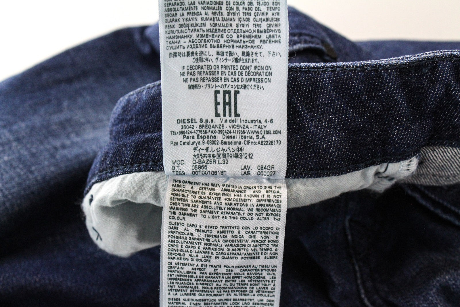 DIESEL D-Bazer 084GR vyriški džinsai W29/L32 mėlyni, tamprūs, skalbti, siaurėjantys, medvilniniai. 