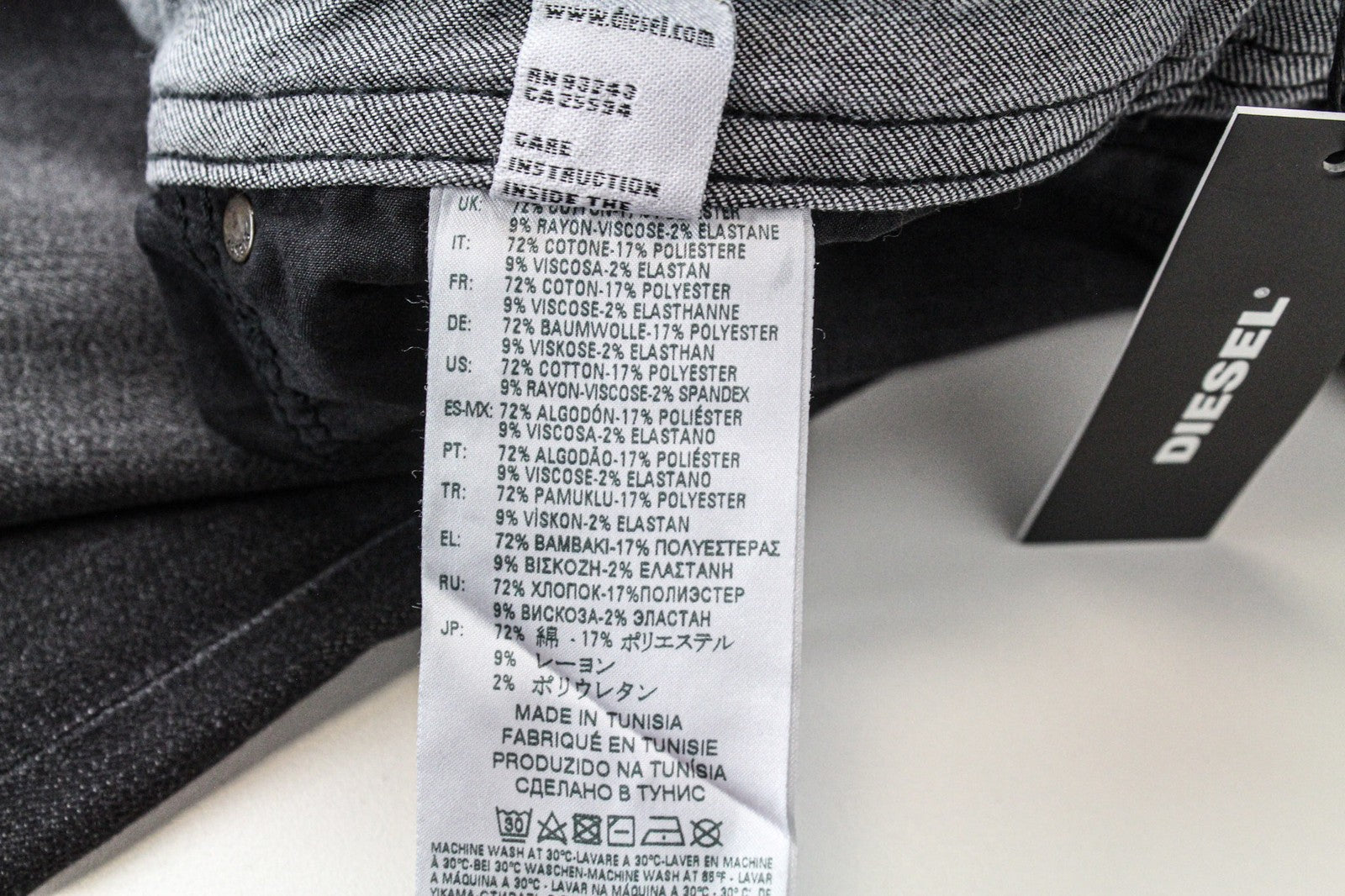 DIESEL Thommer 0687J vyriški džinsai W32/L30 tamsiai pilki tamprūs medvilniniai Slim-Skinny džinsai 