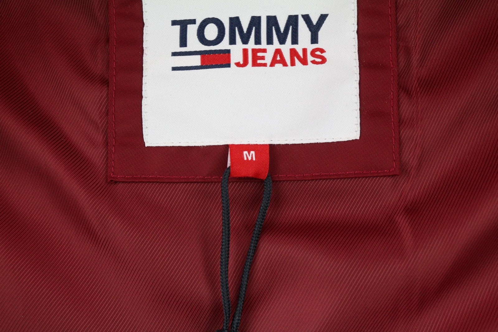 TOMMY HILFIGER Tjm Ovz Tonal Appl vyriška striukė M dydžio paminkštinta bomber striukė, rekomenduojama kaina – 299 € 