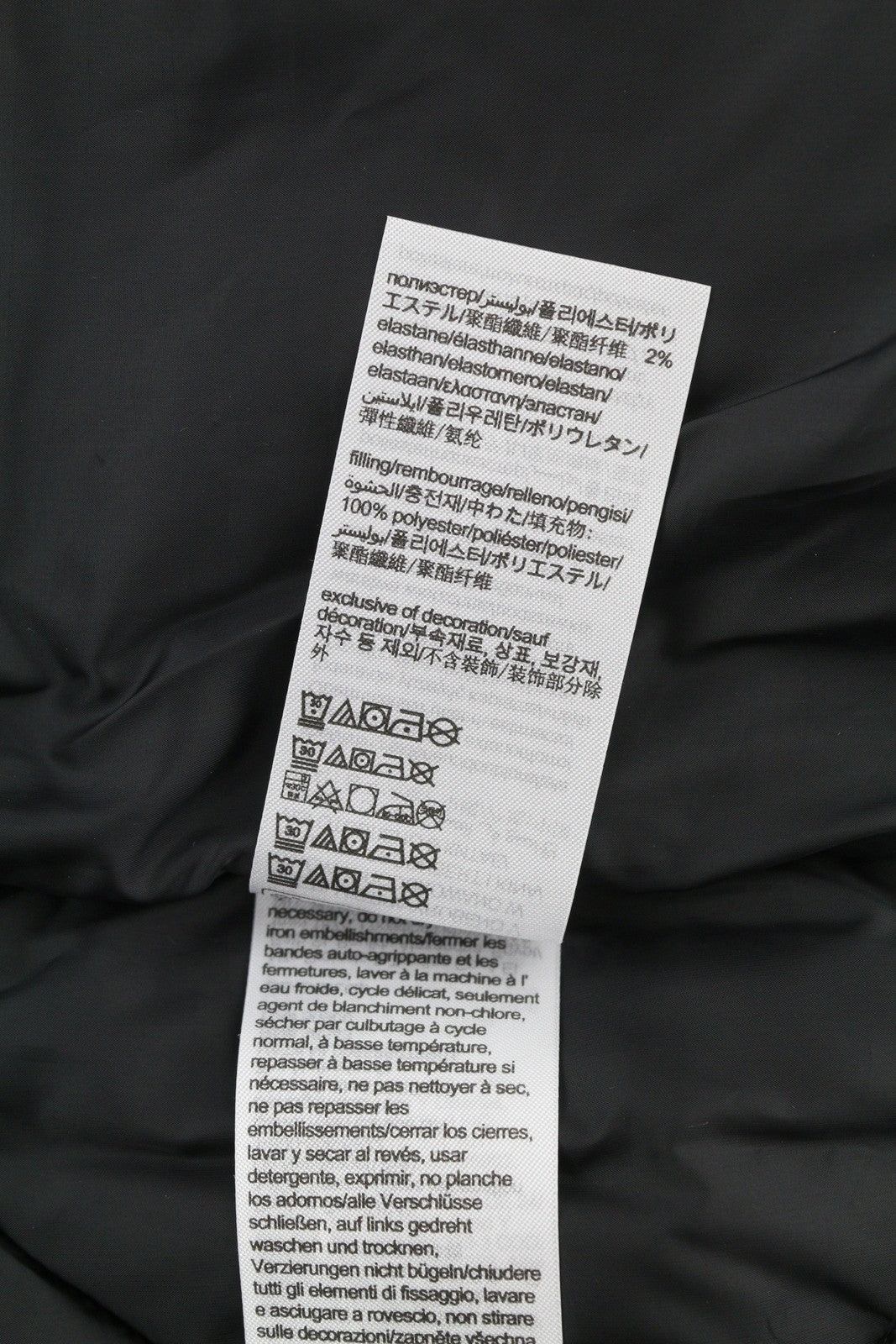 CALVIN KLEIN Signature Quilt vyriška liemenė M, juoda, paminkštinta bomber liemenė, rekomenduojama kaina – 279 USD 