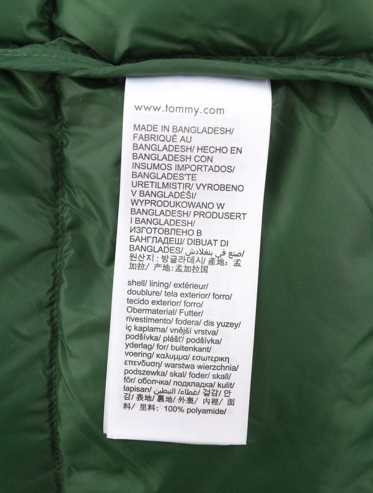 TOMMY HILFIGER Tjm Light Down vyriška liemenė M su žalia ančių pūkų užpildu, rekomenduojama kaina – 149 € 