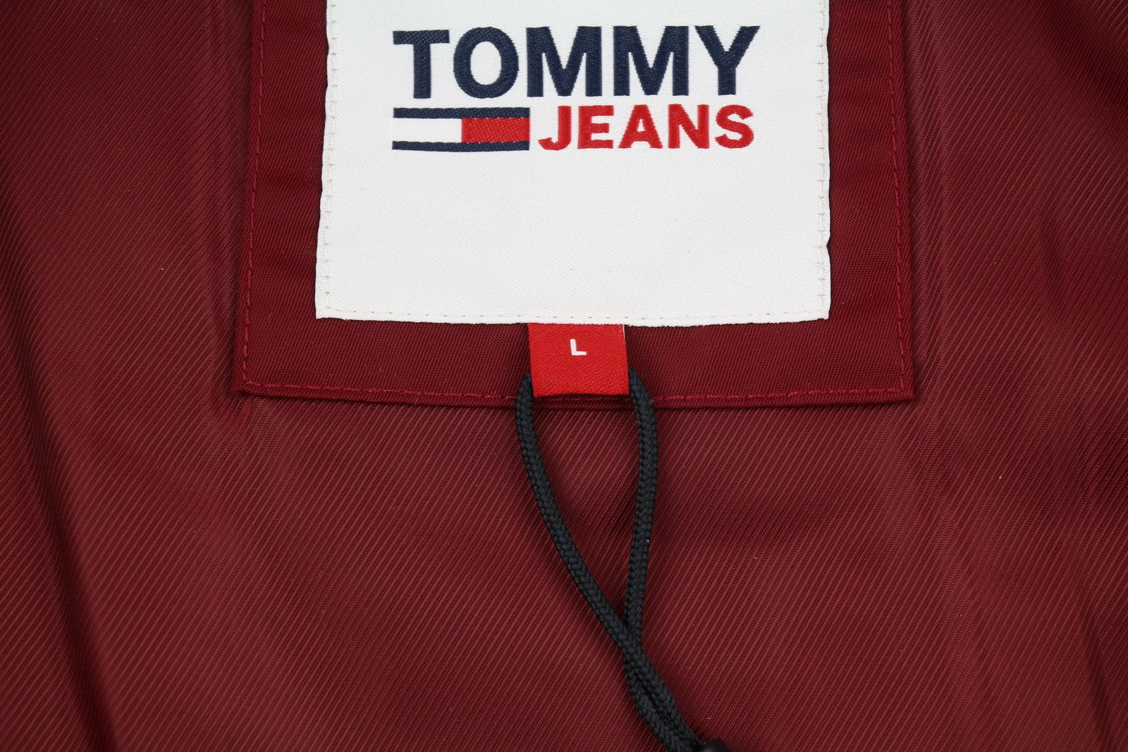 TOMMY HILFIGER Tjm Ovz Tonal Appl vyriška striukė L dydžio paminkštinta bomber striukė, rekomenduojama kaina – 299 € 