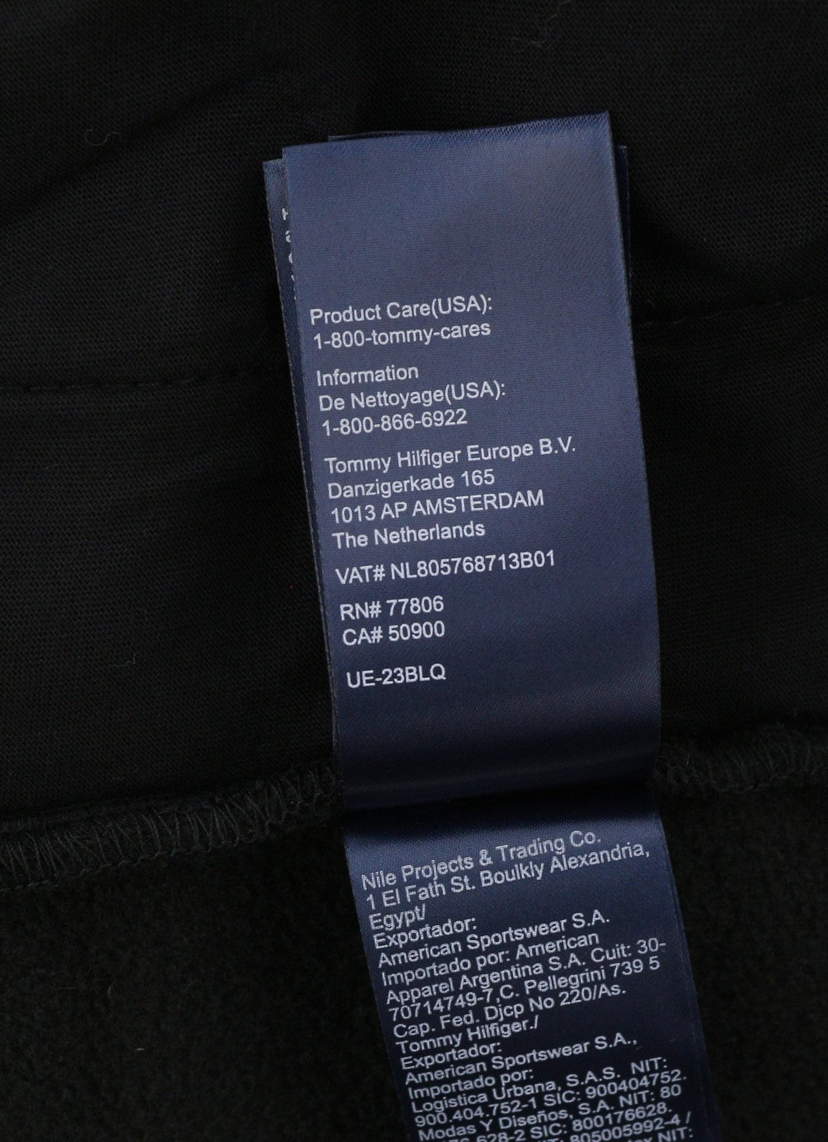 TOMMY HILFIGER Tjm Polar Zip vyriškas megztinis su XL dydžio juodu pūkuotu flisu, dideliu užtrauktuku 