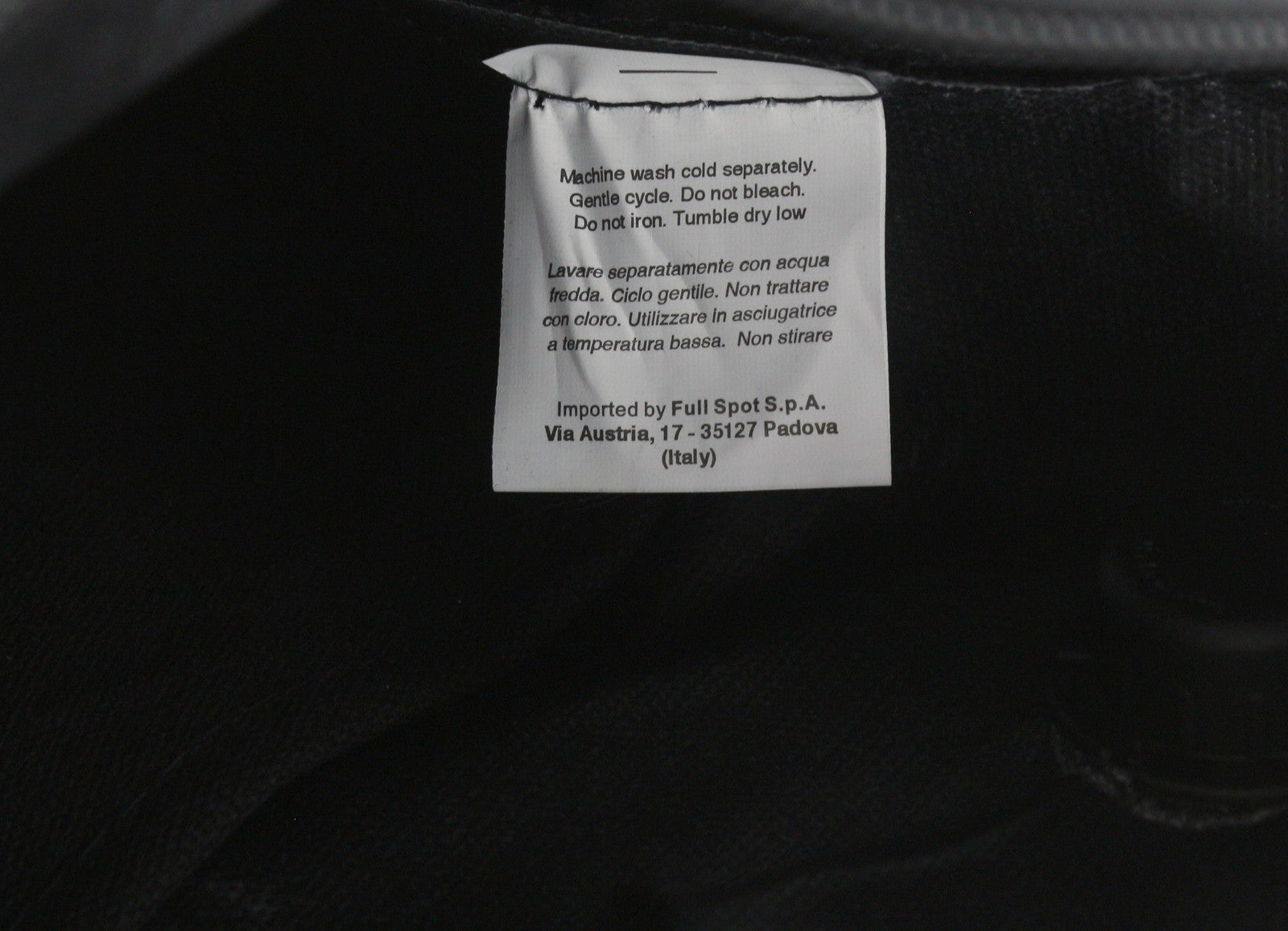 O BAG Chic moteriškas krepšys OS juodas su dviem rankenomis, mini rankinukas su kvadratiniu logotipu 