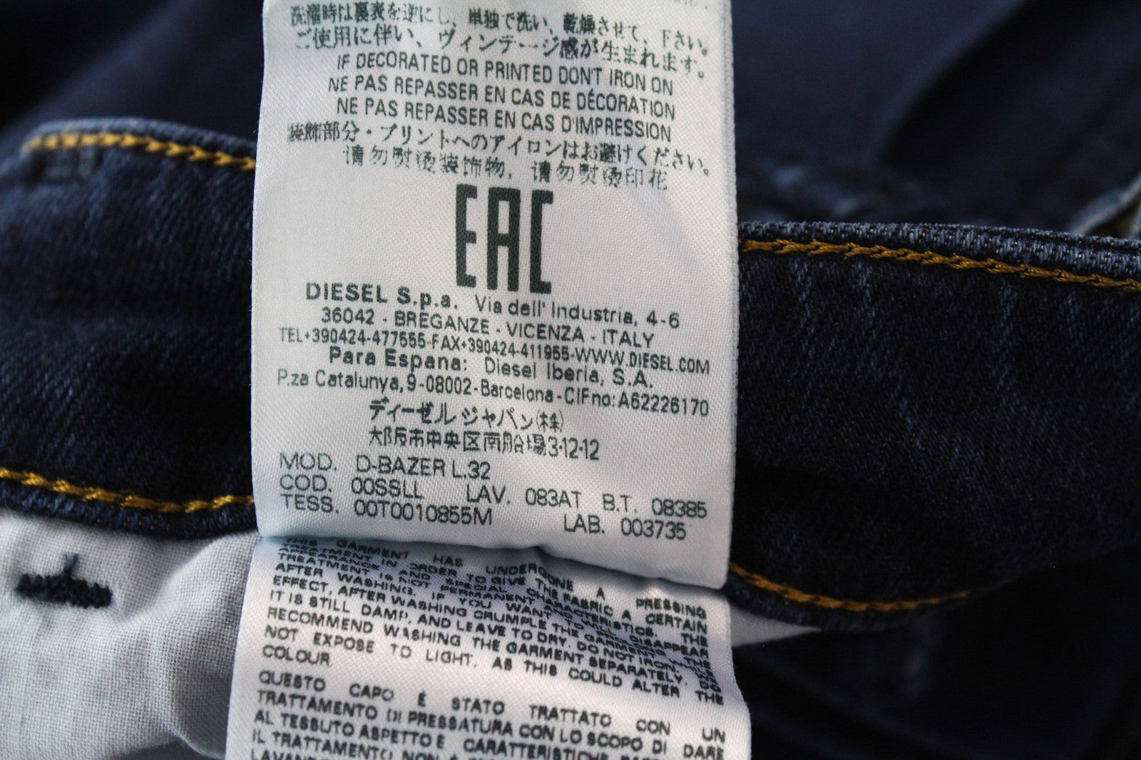 DIESEL D-Bazer 083AT vyriški tamsiai mėlyni džinsai W26/L32 siaurėjantys tamprūs džinsai su sagomis 