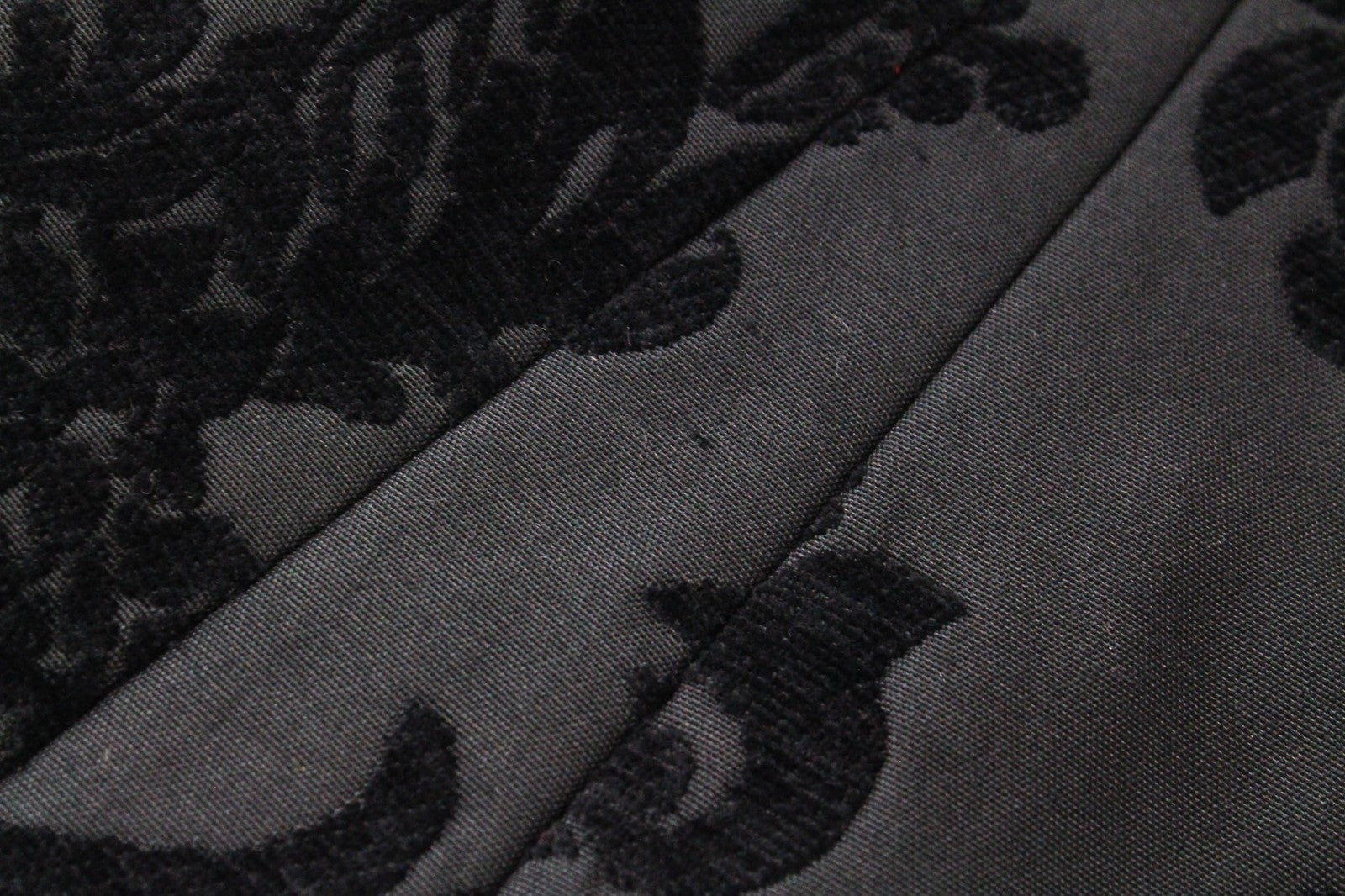 DESIGUAL Dable moteriškas juodas paltas EU38 žakardo dizainerio vidutinio ilgio raštuotas 