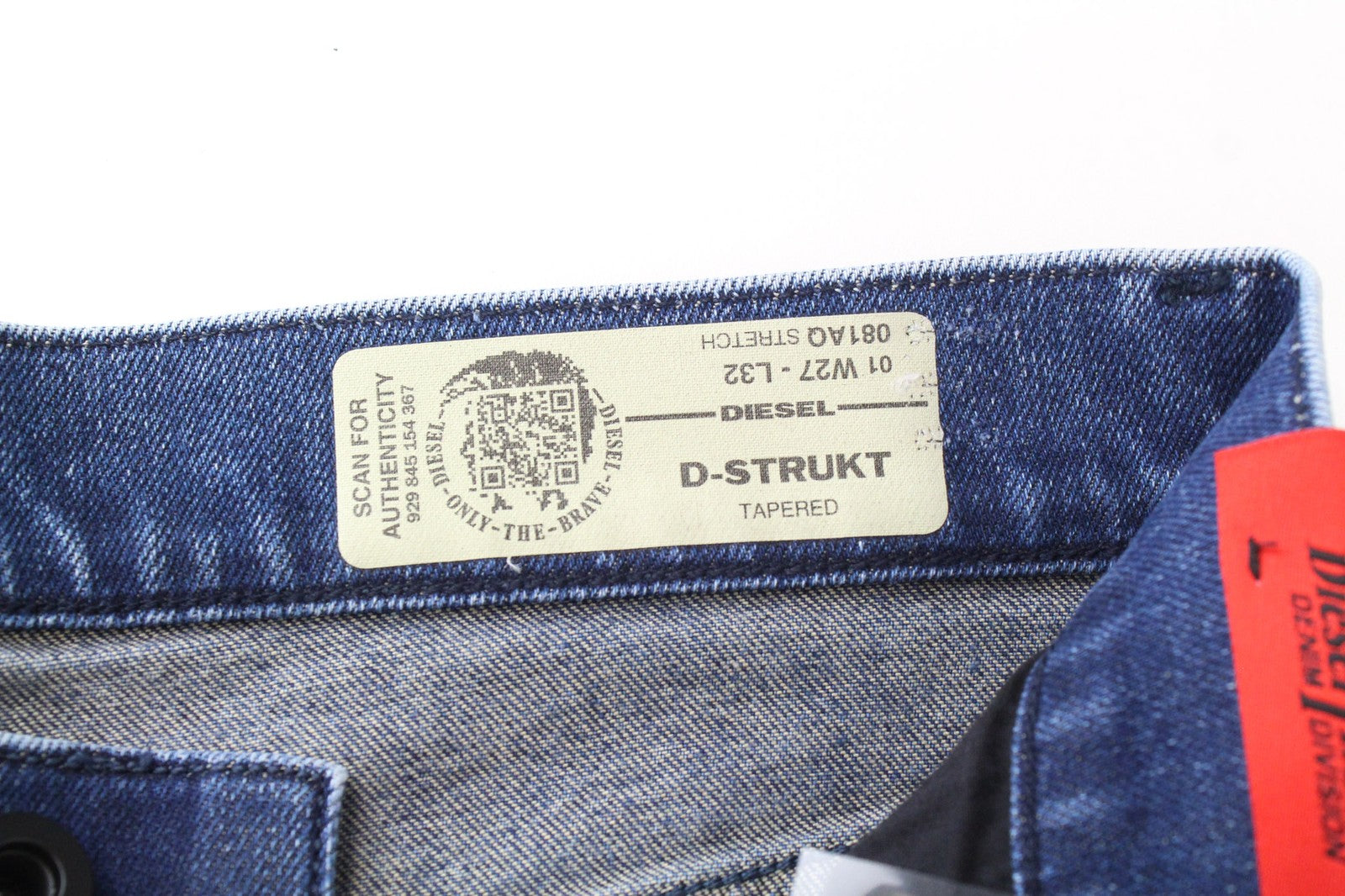 DIESEL D-Strukt 081AQ vyriški mėlyni džinsai su dirbtiniu gobtuvu, W27/L32 berniukams, siaurėjantys 