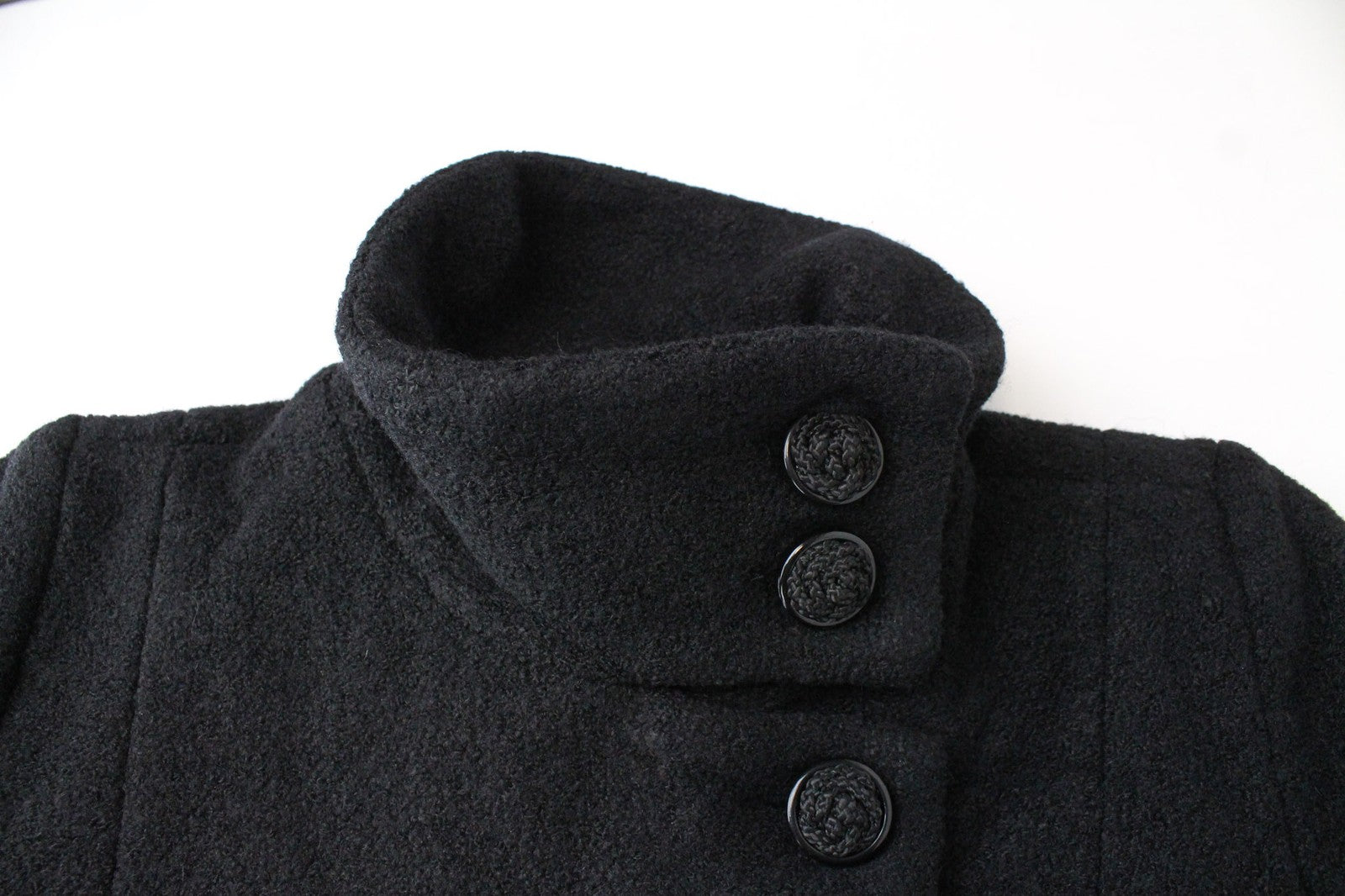 DESIGUAL moteriškas juodas paltas EU34 vidutinio ilgio dizainerio žakardo gamtos siuvinėjimas 