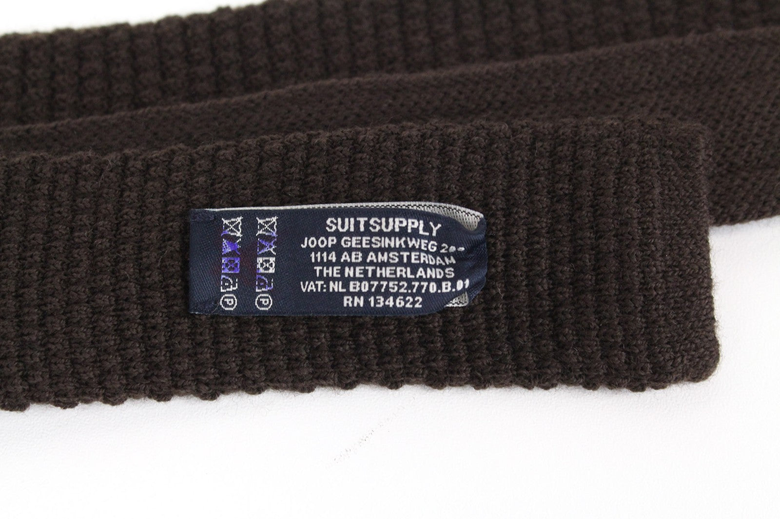 SUITSUPPLY vyriškas rudas megztas kaklaraištis ~150 x 8 cm plonas grynos vilnos tekstūruotas oficialus drabužis 