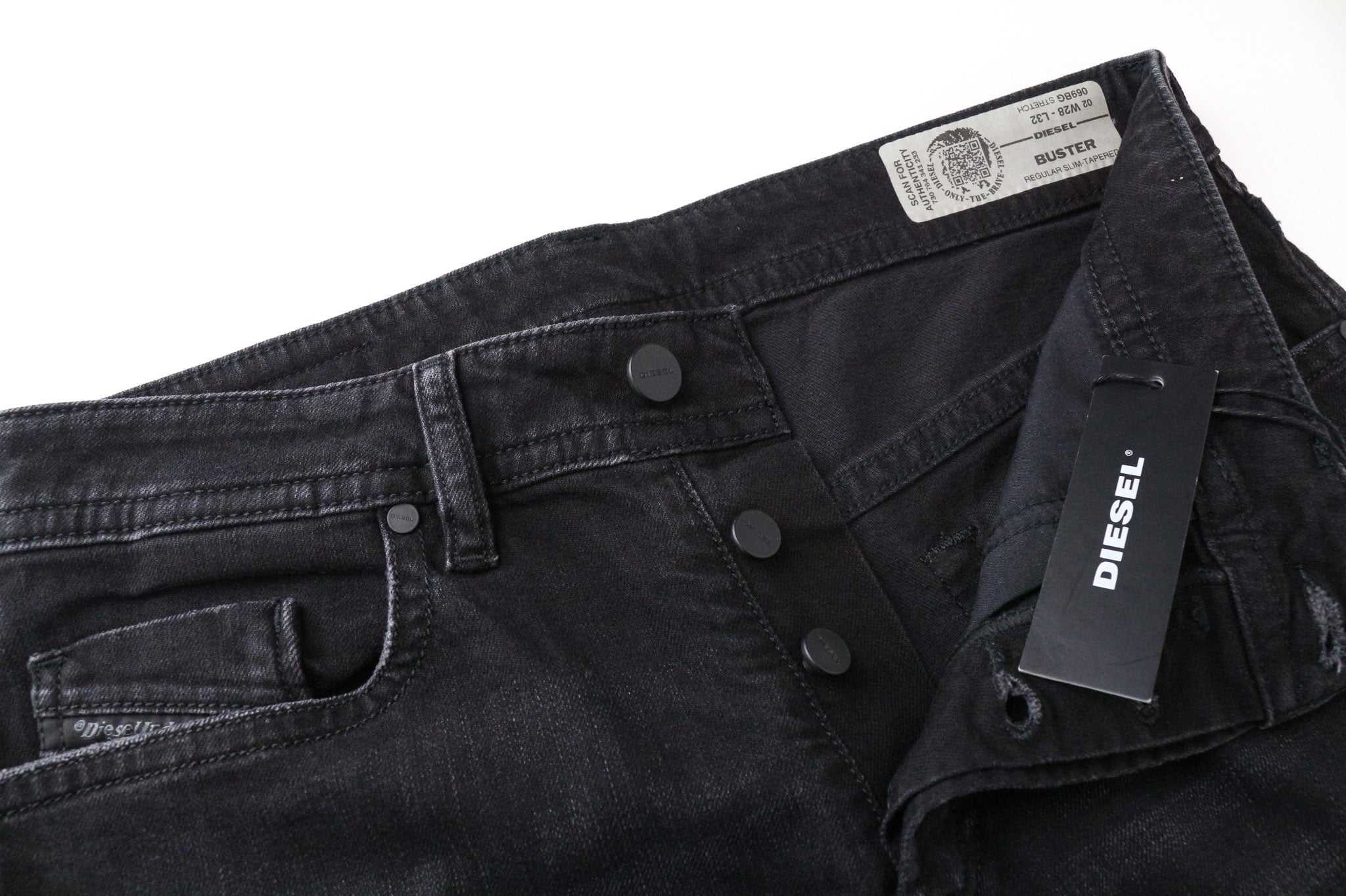 DIESEL Buster 069BG vyriški džinsai W28/L32 pilki, įprasti, siaurėjantys, tamprūs, kirpimai 