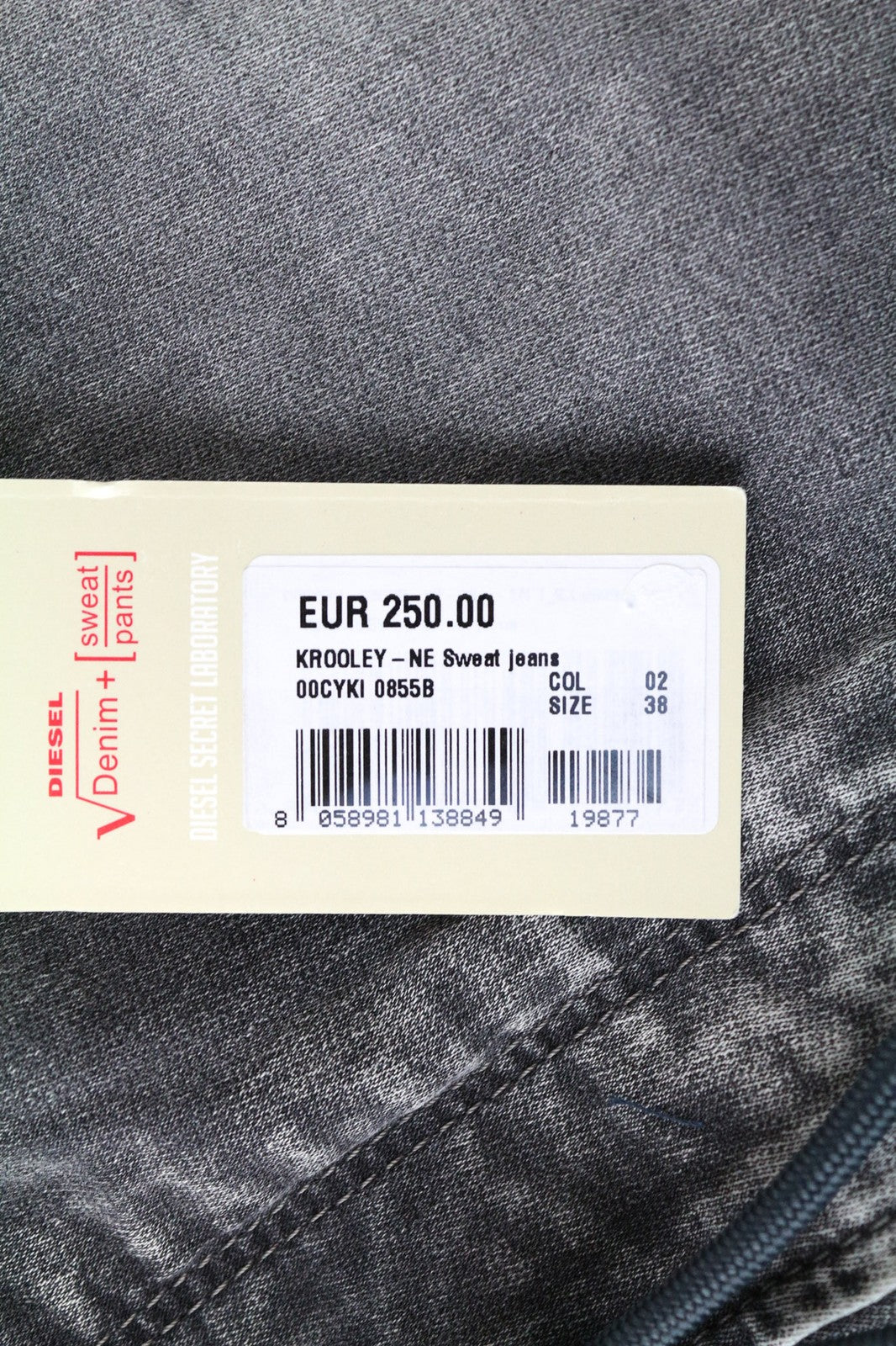 DIESEL Krooley-NE 0855B vyriški džinsai W38 pilki, ploni, morkų kirpimo, berniukiški sportiniai kelnės. 