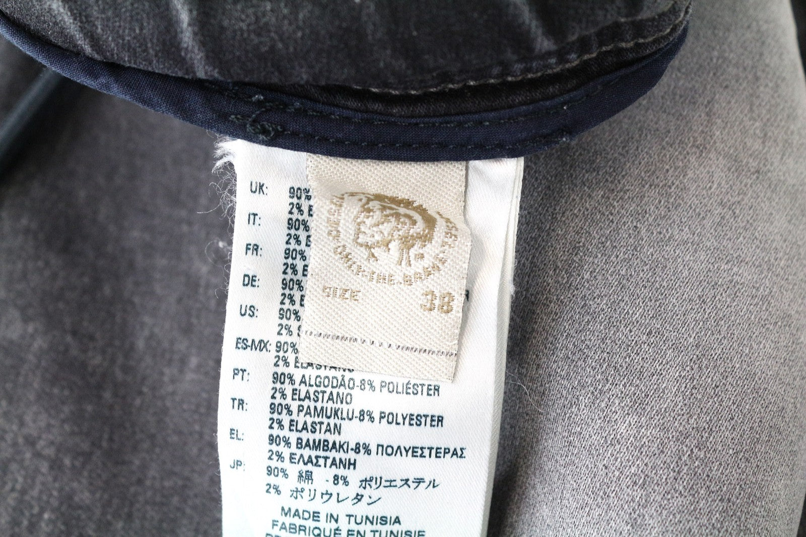 DIESEL Krooley-NE 0855B vyriški džinsai W38 pilki, ploni, morkų kirpimo, berniukiški sportiniai kelnės. 